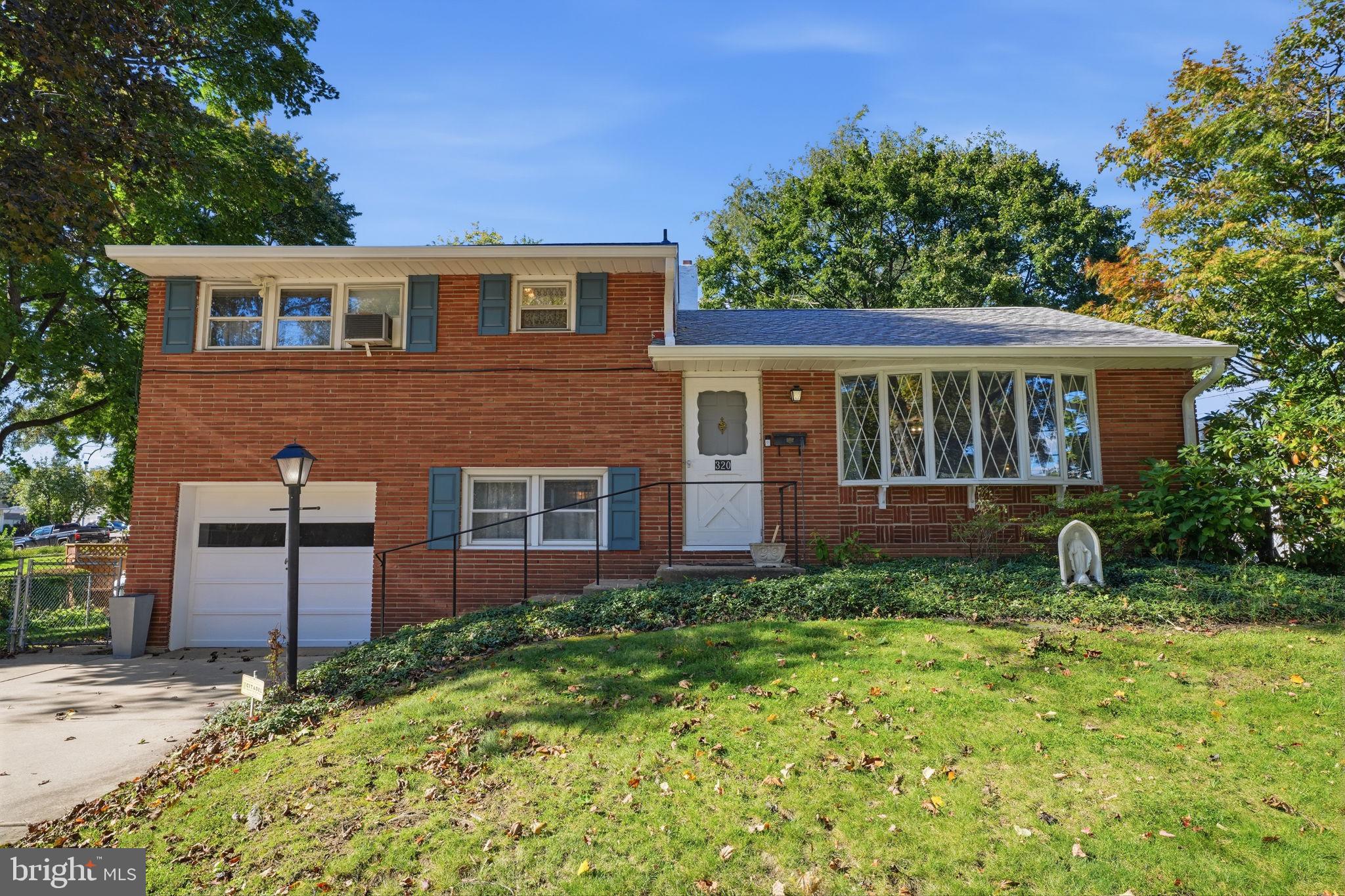 320 RUMPF AVENUE