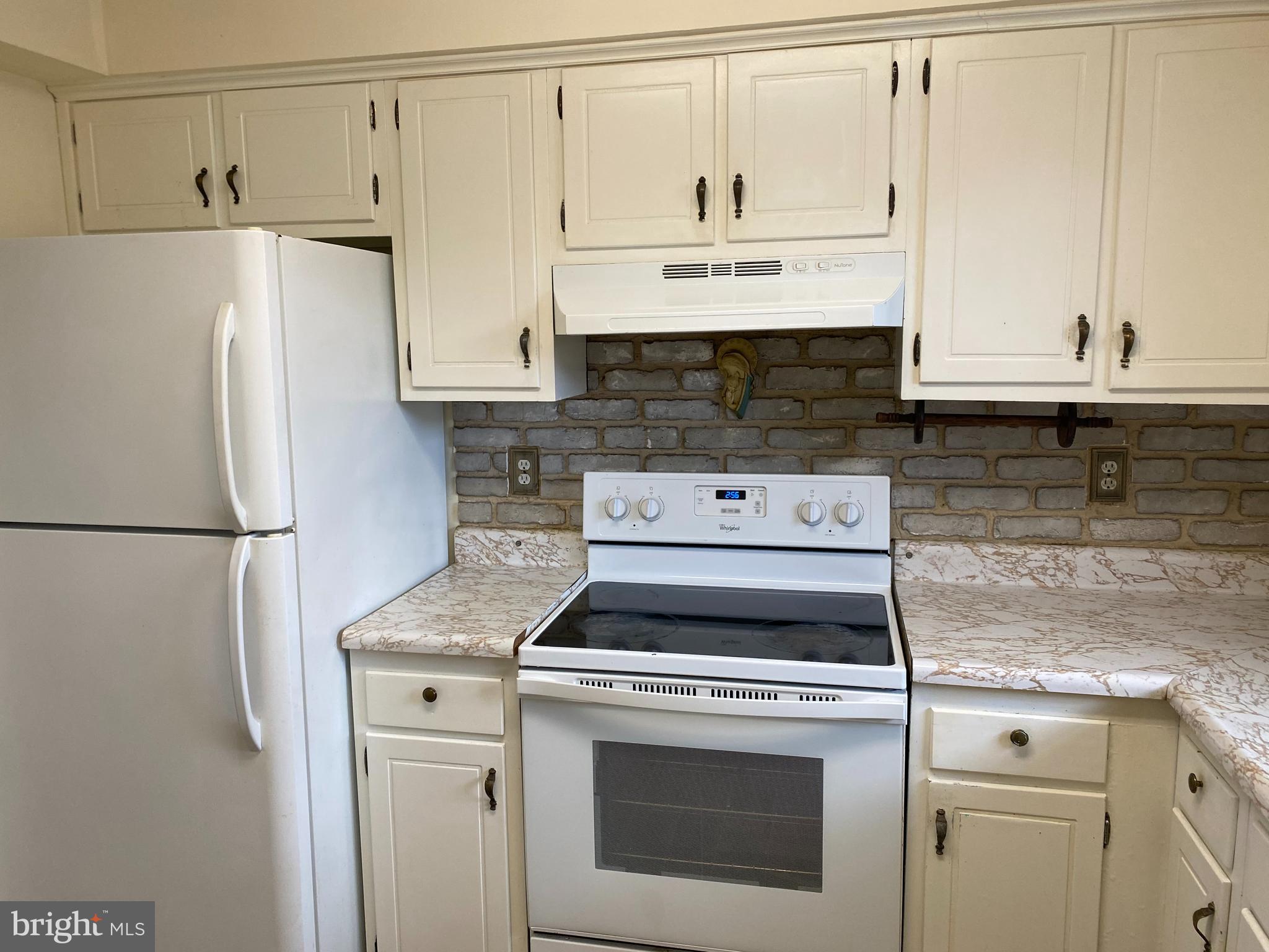 NEWBERRY - Residential Lease