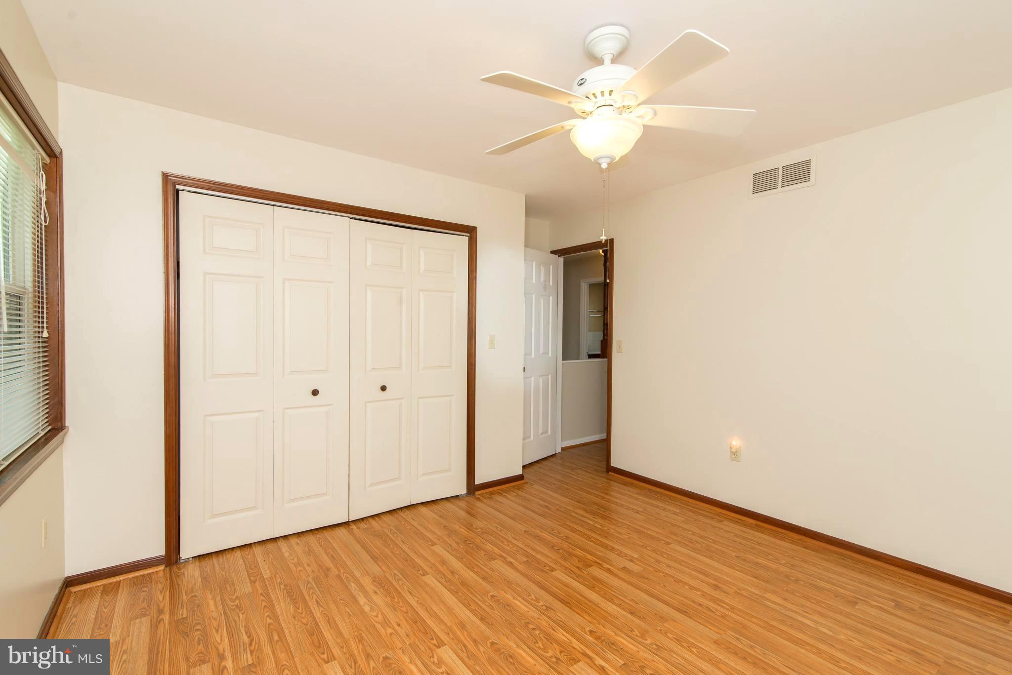 LOUTHAN SPRINGS - Farm