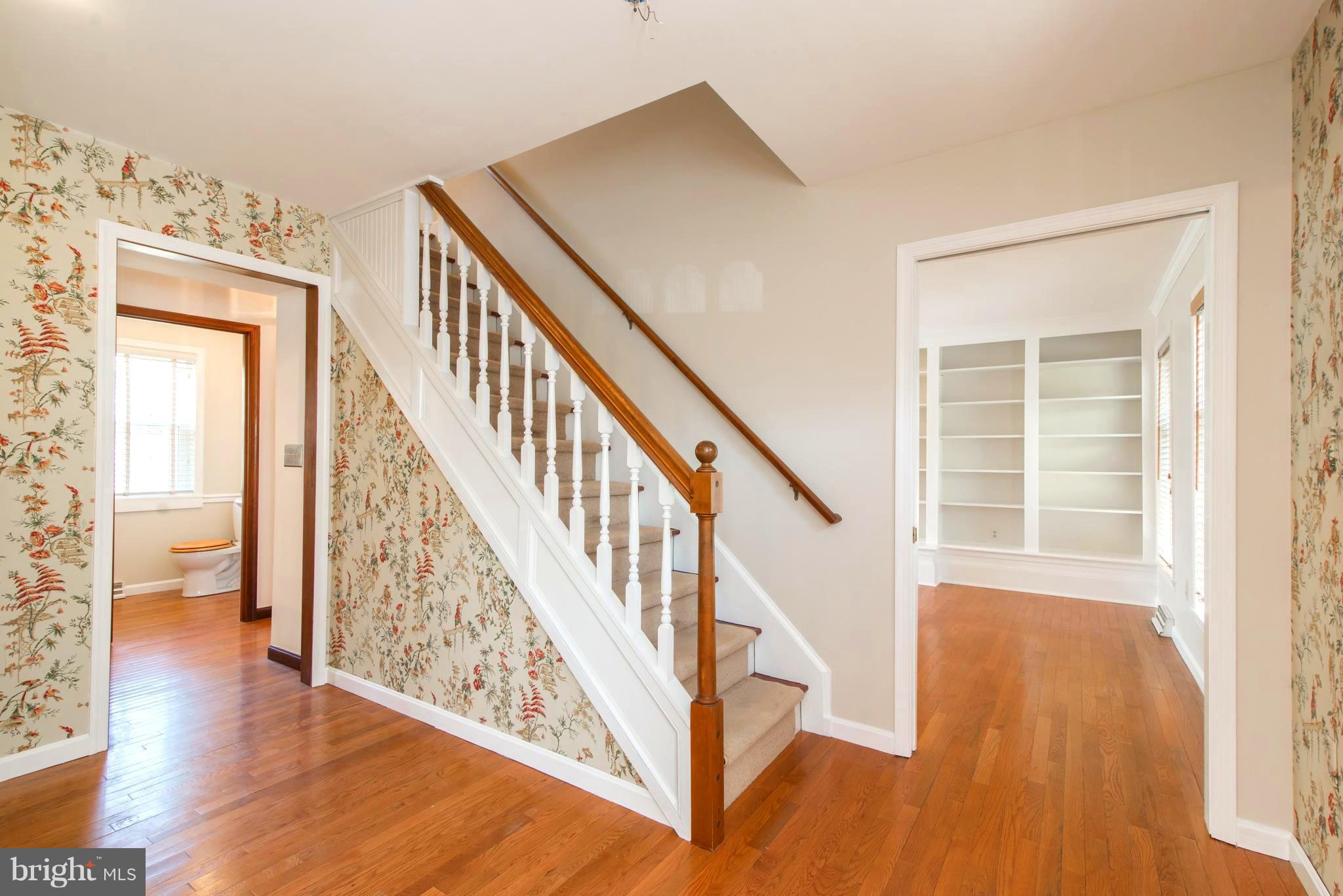 LOUTHAN SPRINGS - Farm