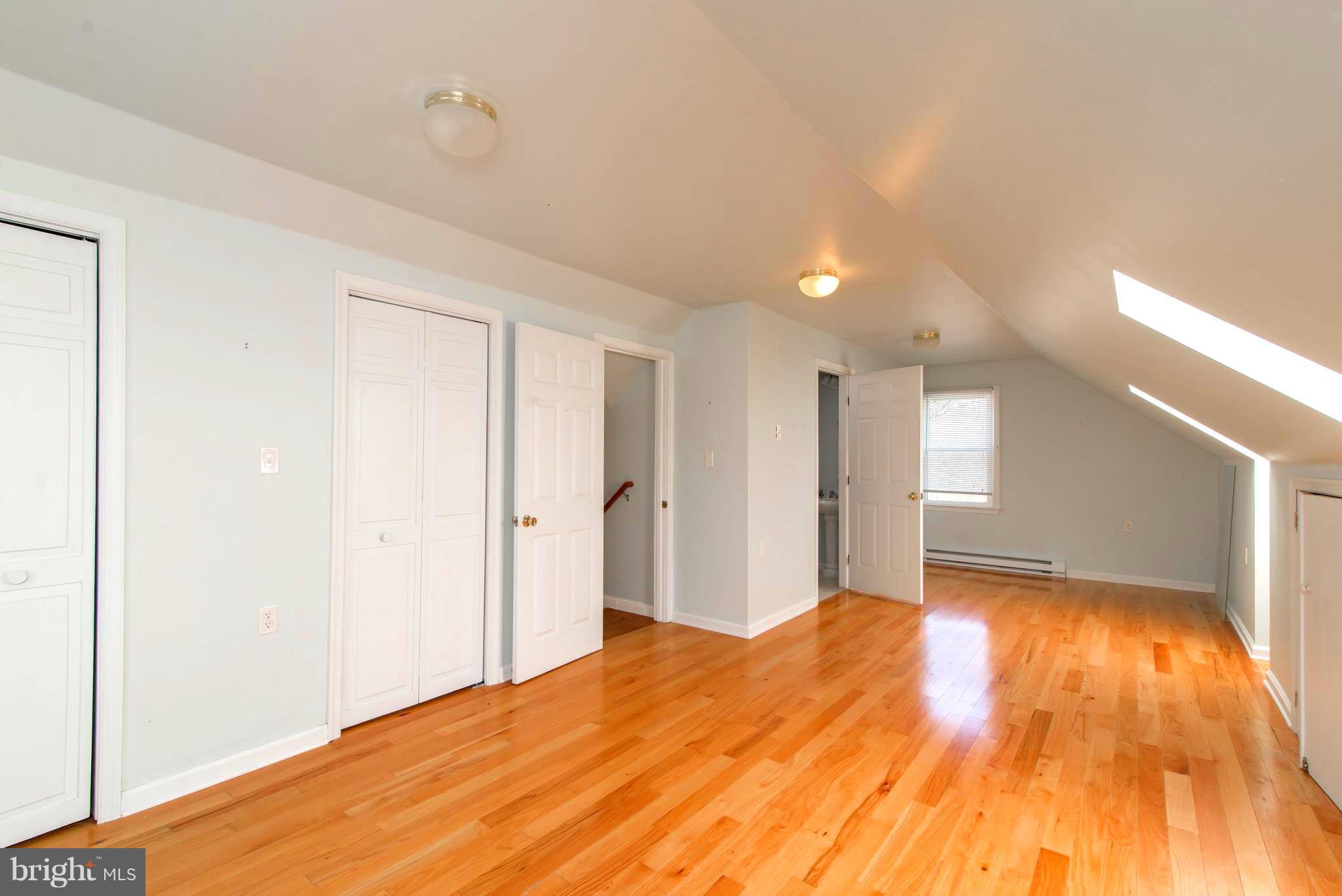 LOUTHAN SPRINGS - Farm