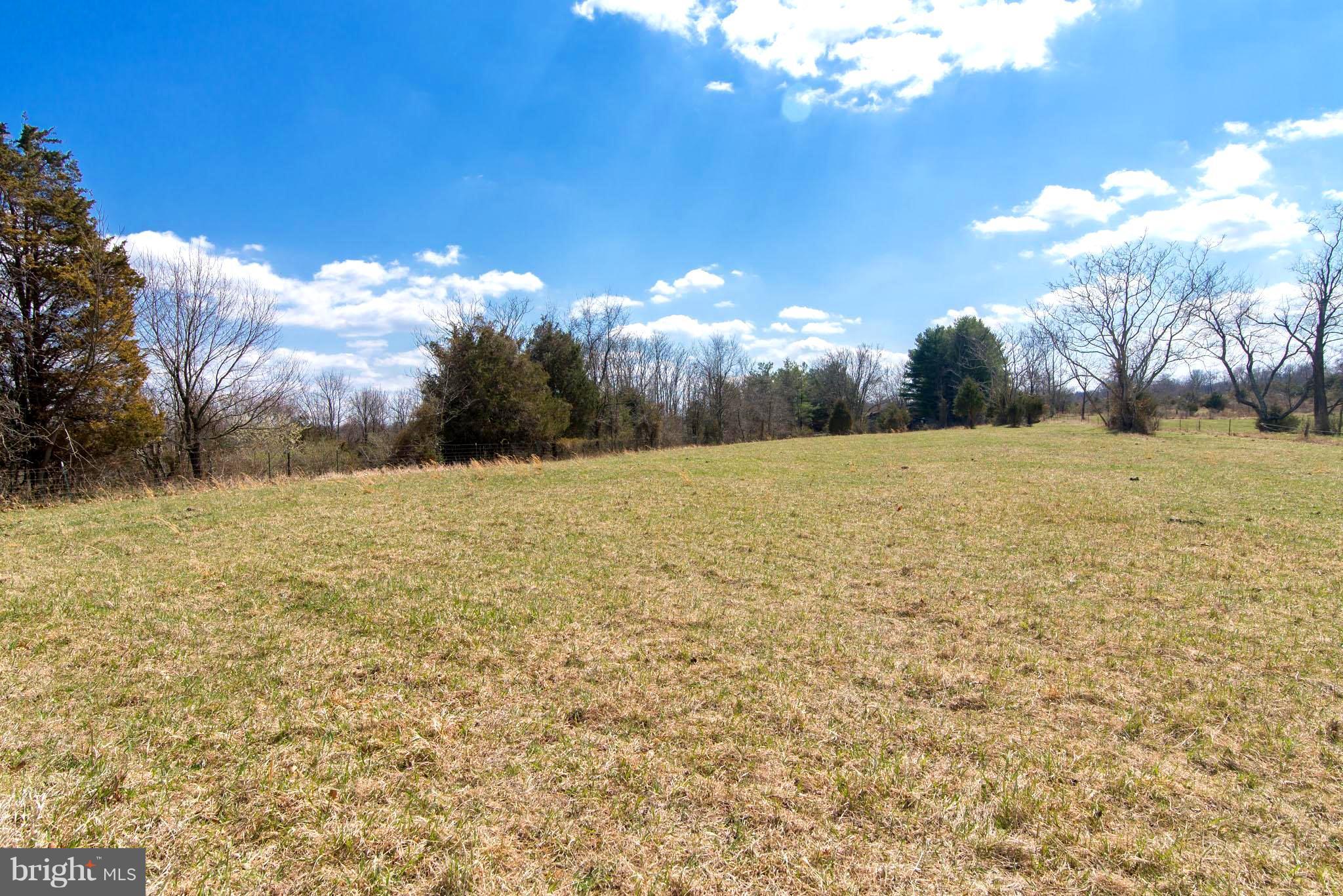 LOUTHAN SPRINGS - Farm