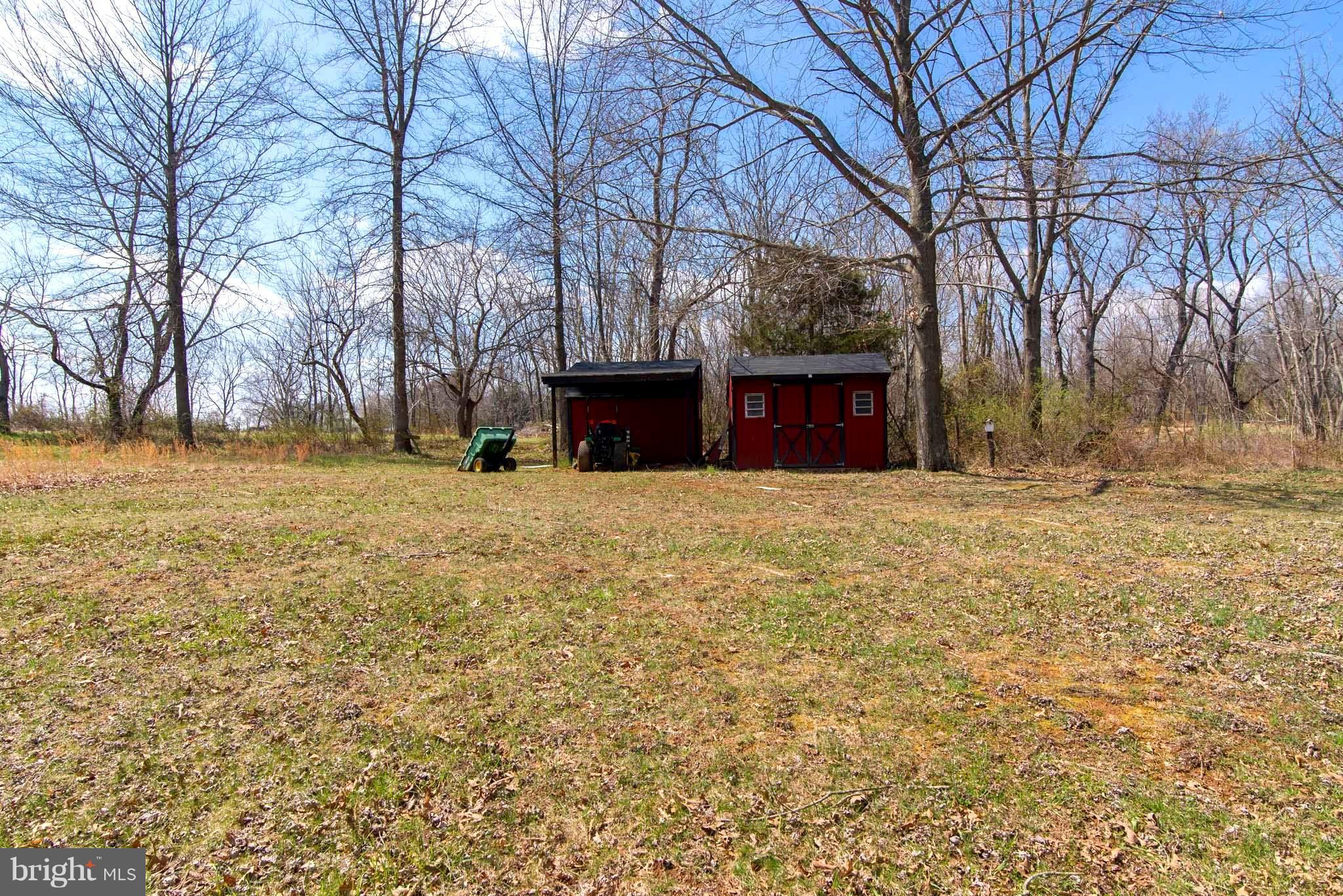 LOUTHAN SPRINGS - Farm