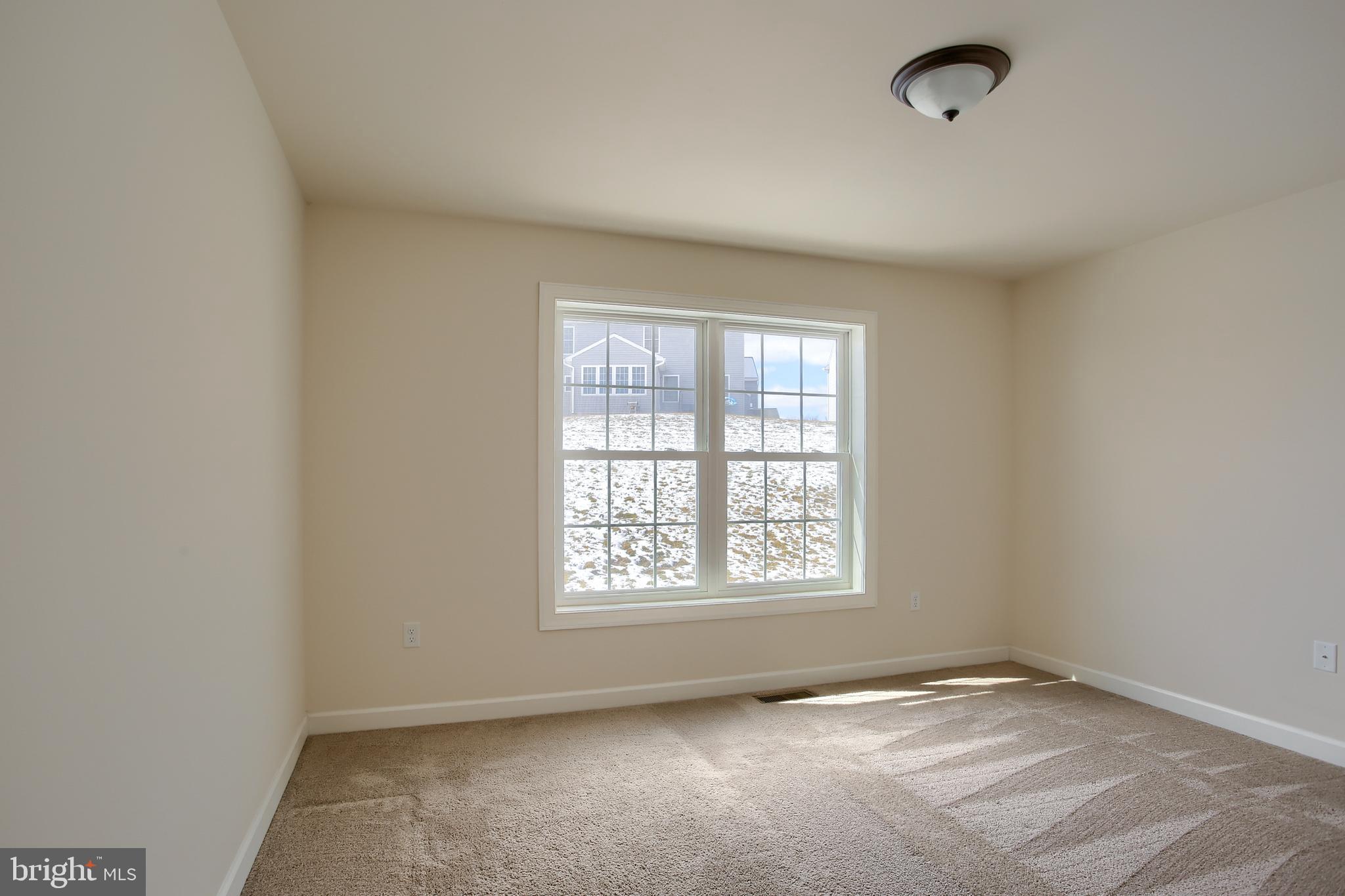 WOODLAND HILLS - Residential