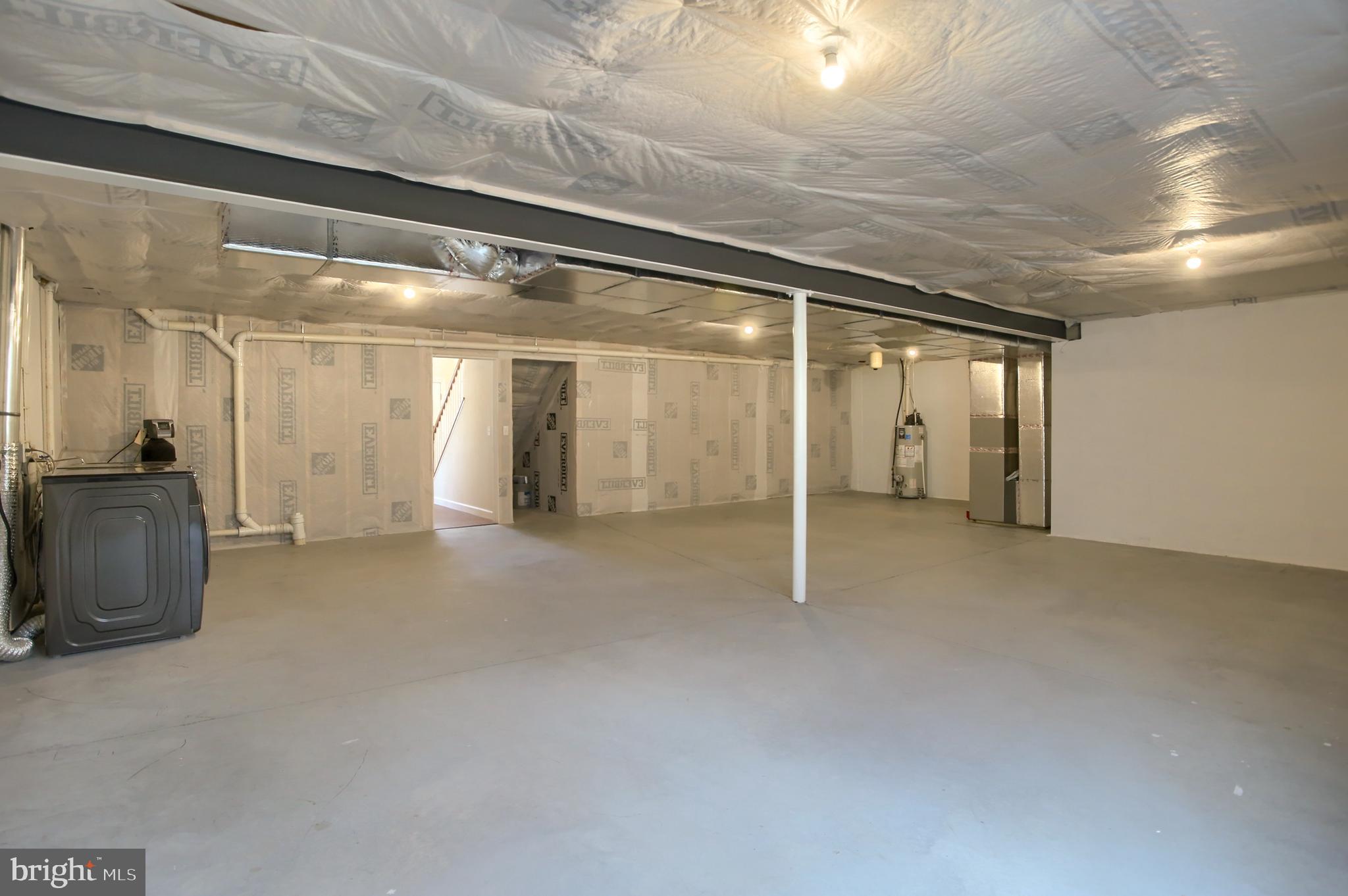 WOODLAND HILLS - Residential