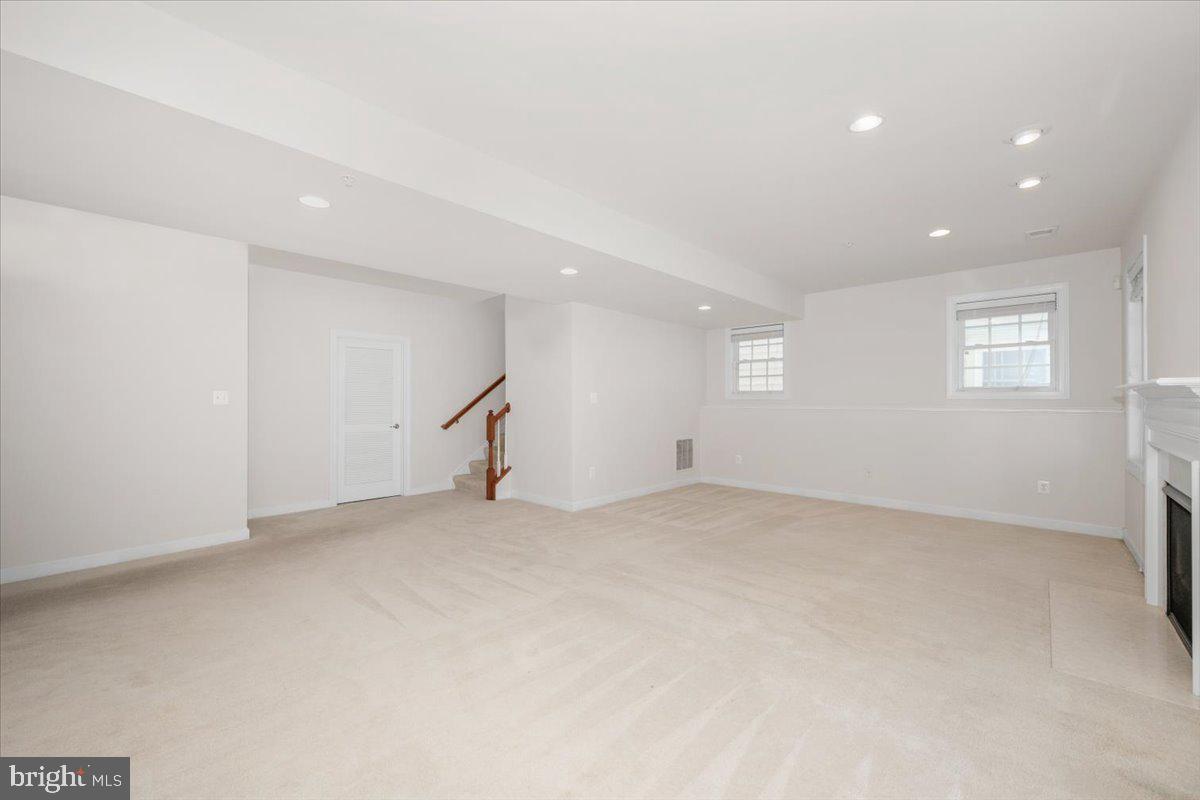 POTOMAC EDGE - Residential