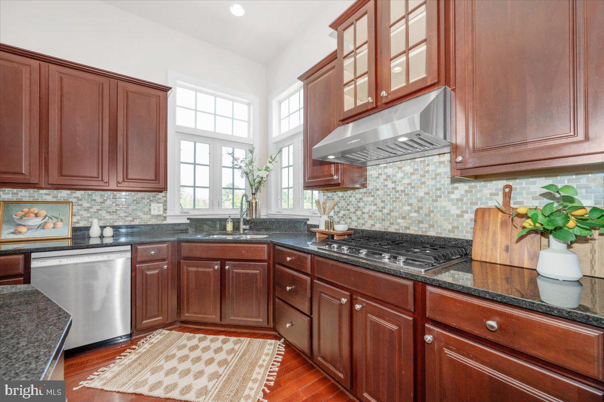 POTOMAC EDGE - Residential