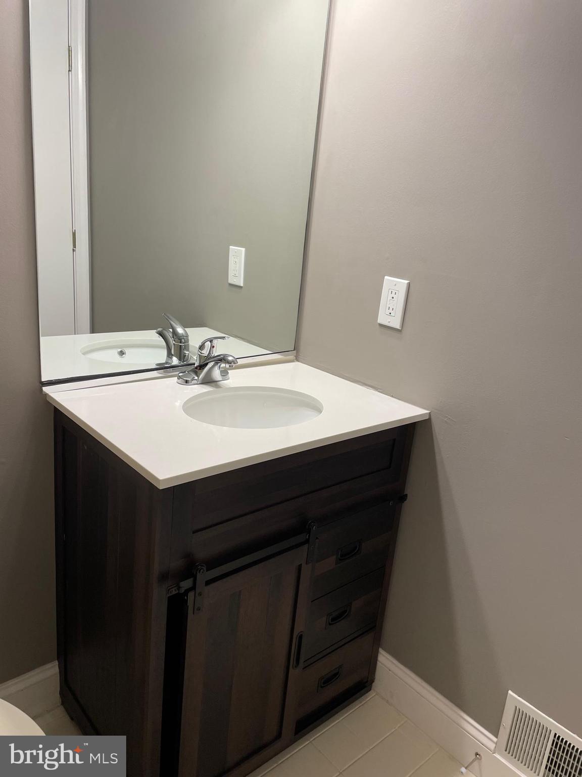 OXFORD LANDING - Residential Lease