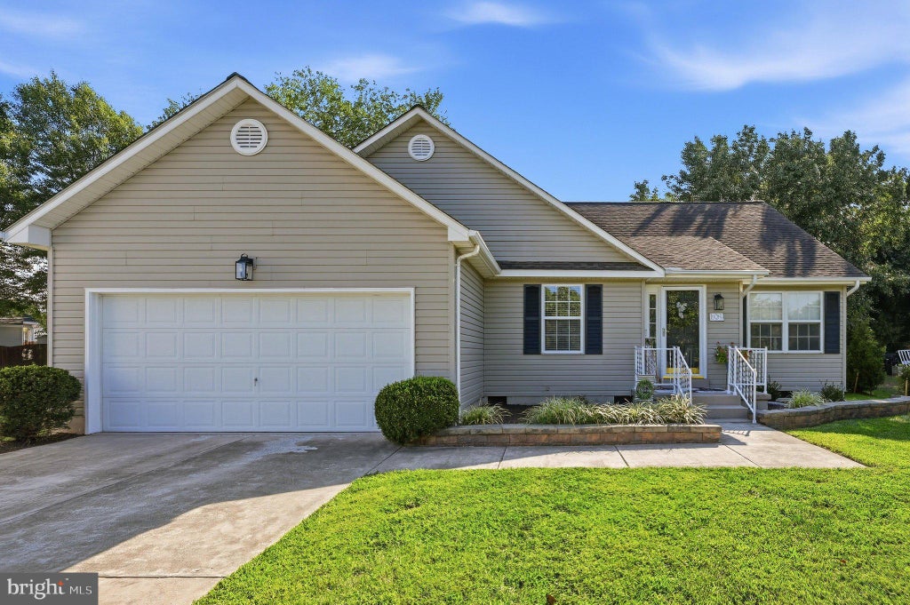 Photo of 109 Jefferson Court, STEPHENS CITY, VA 22655 (MLS # VAFV2043952)