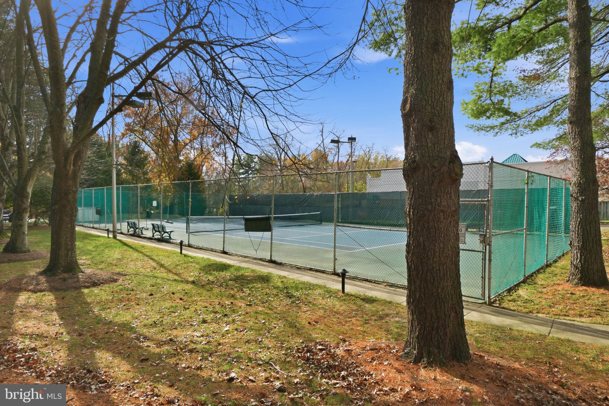 SUMNER VILLAGE - Residential