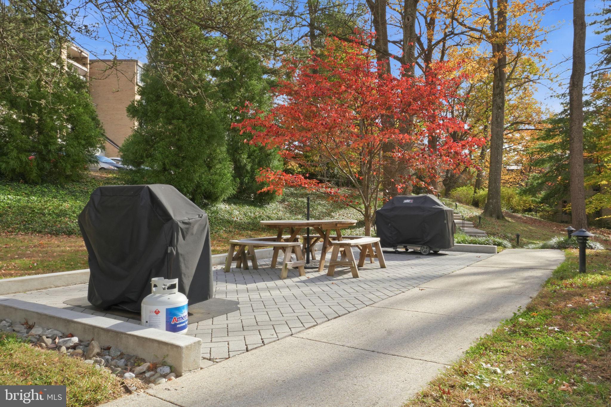 SUMNER VILLAGE - Residential