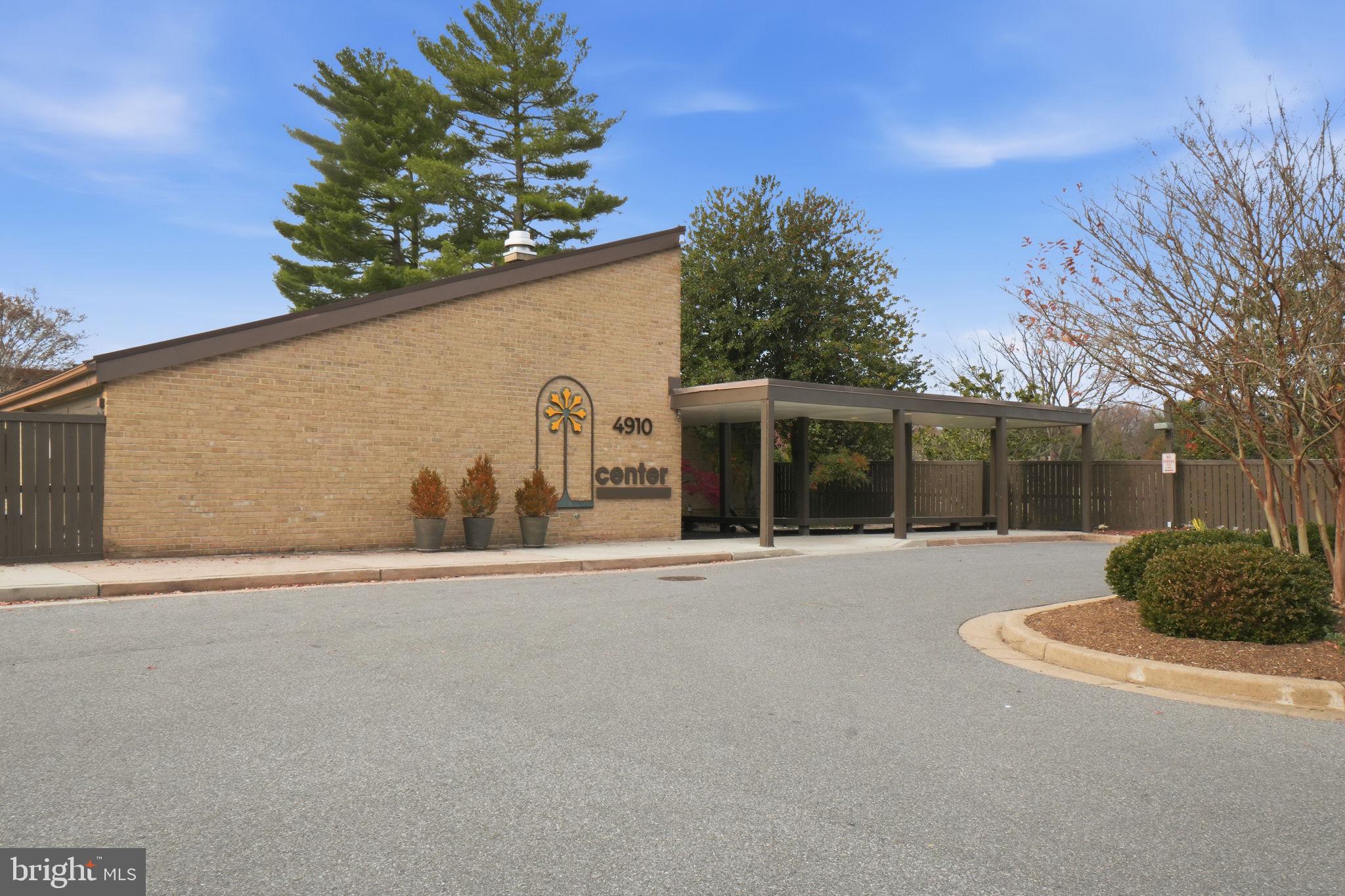 SUMNER VILLAGE - Residential