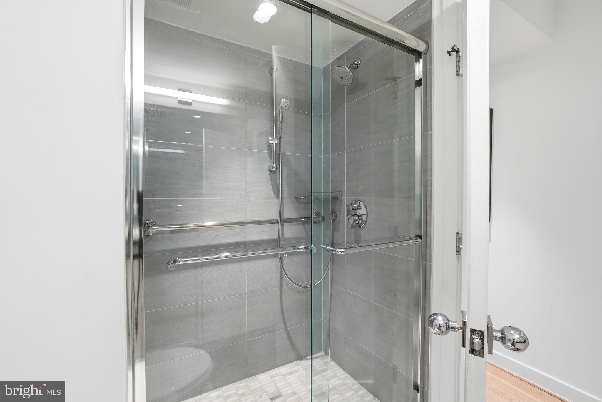 SUMNER VILLAGE - Residential