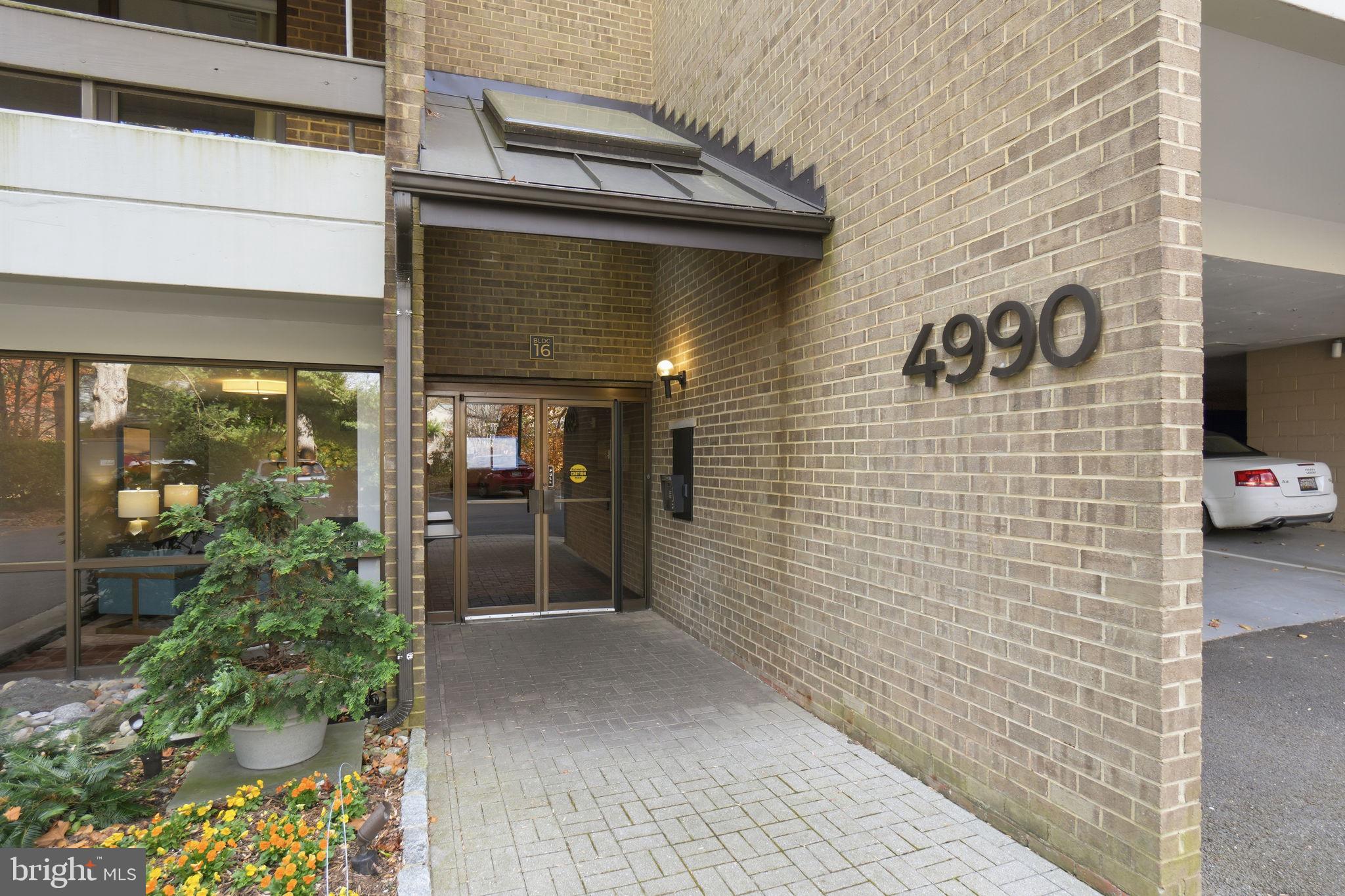 SUMNER VILLAGE - Residential