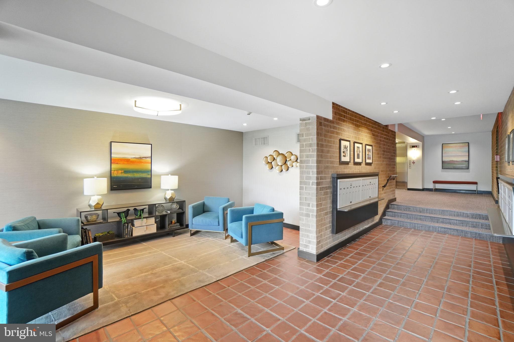 SUMNER VILLAGE - Residential