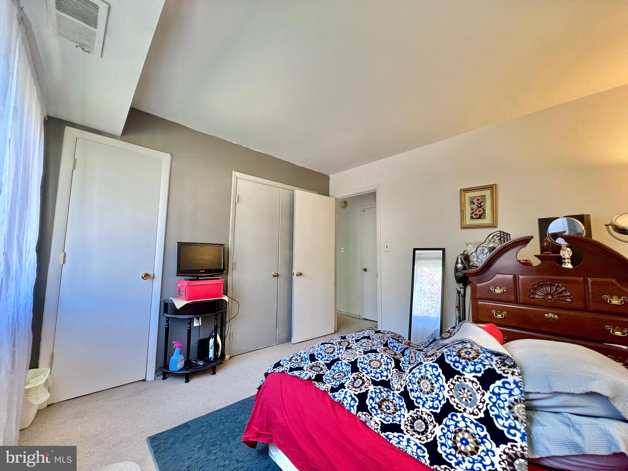 BETHESDA PARK - Residential