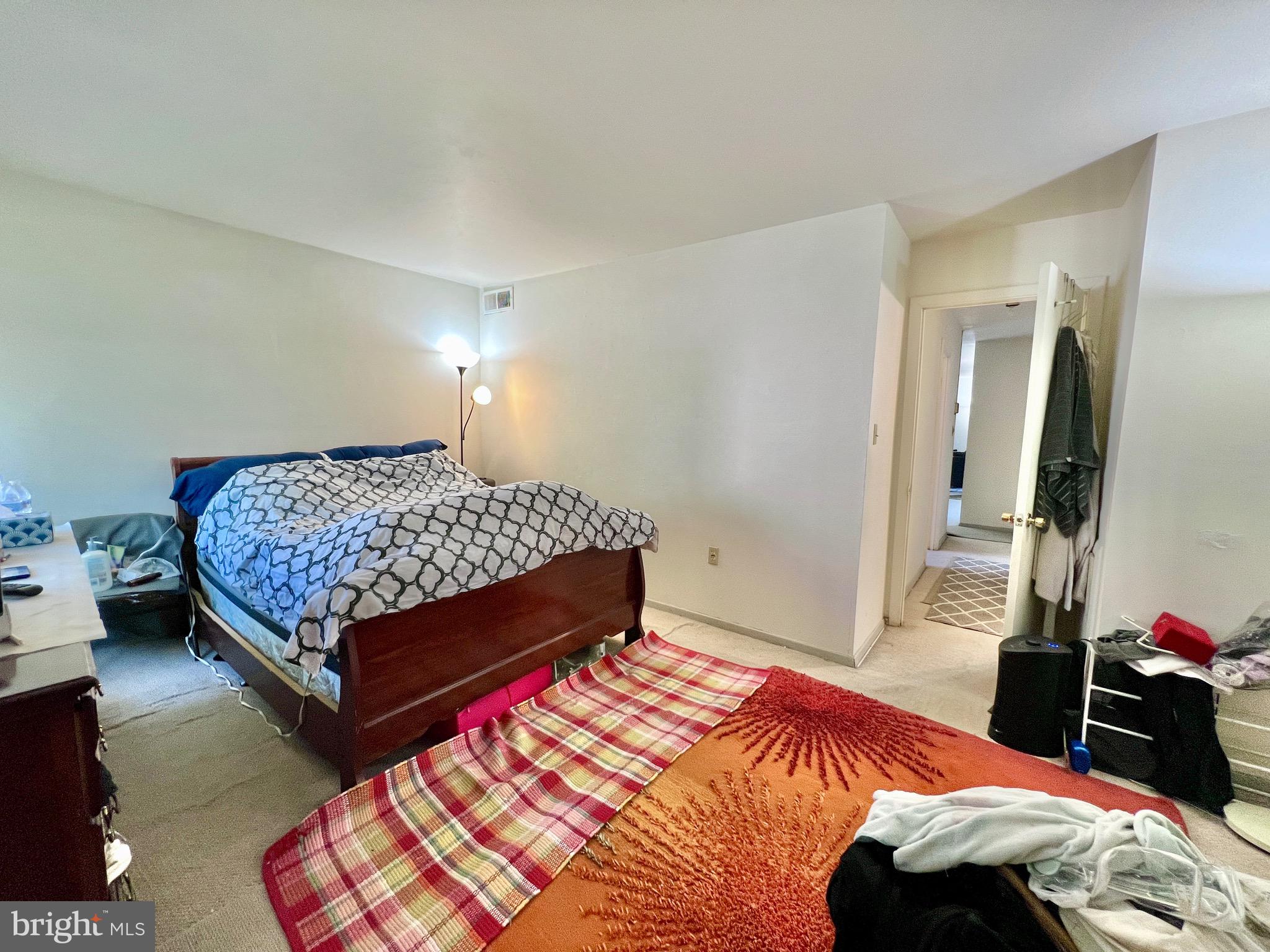 BETHESDA PARK - Residential