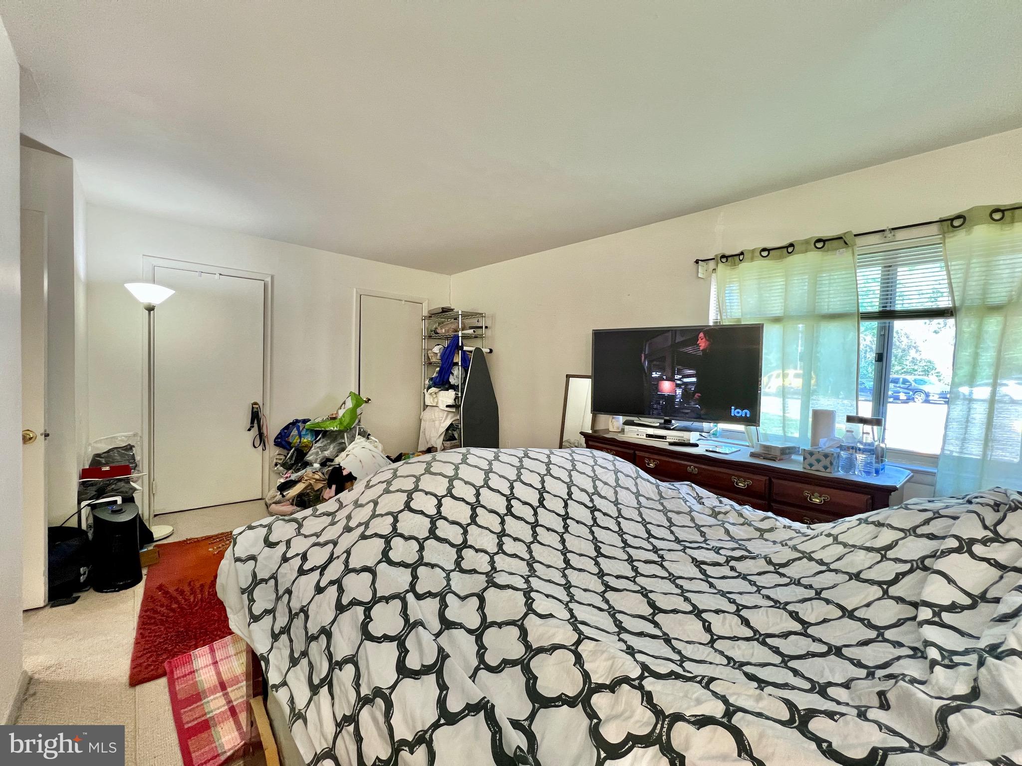 BETHESDA PARK - Residential