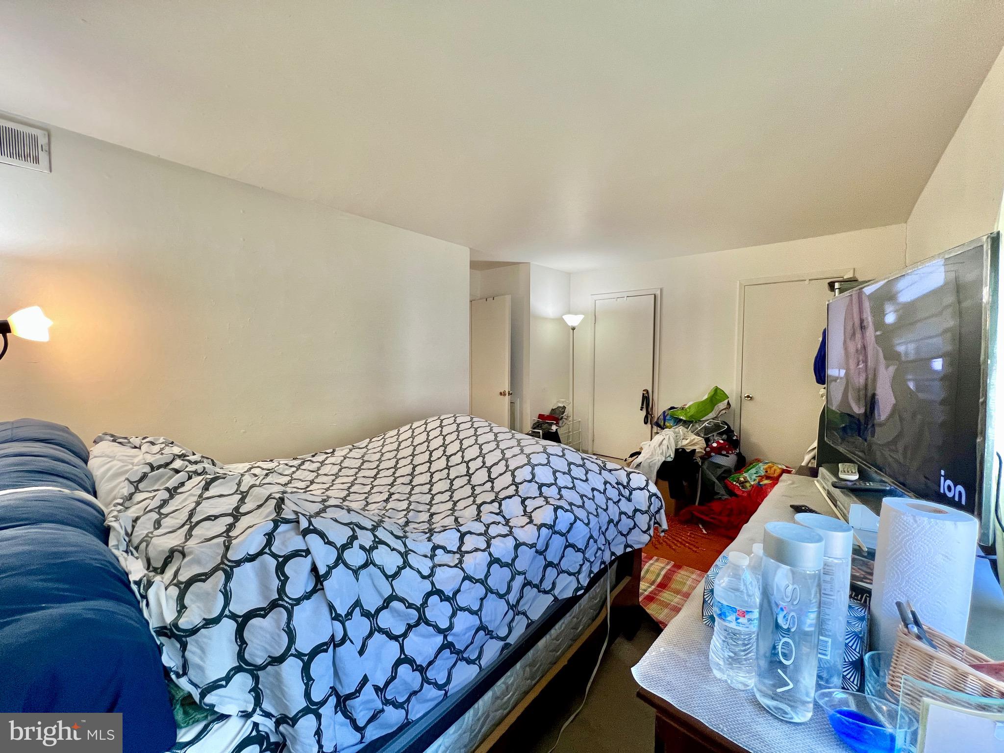 BETHESDA PARK - Residential