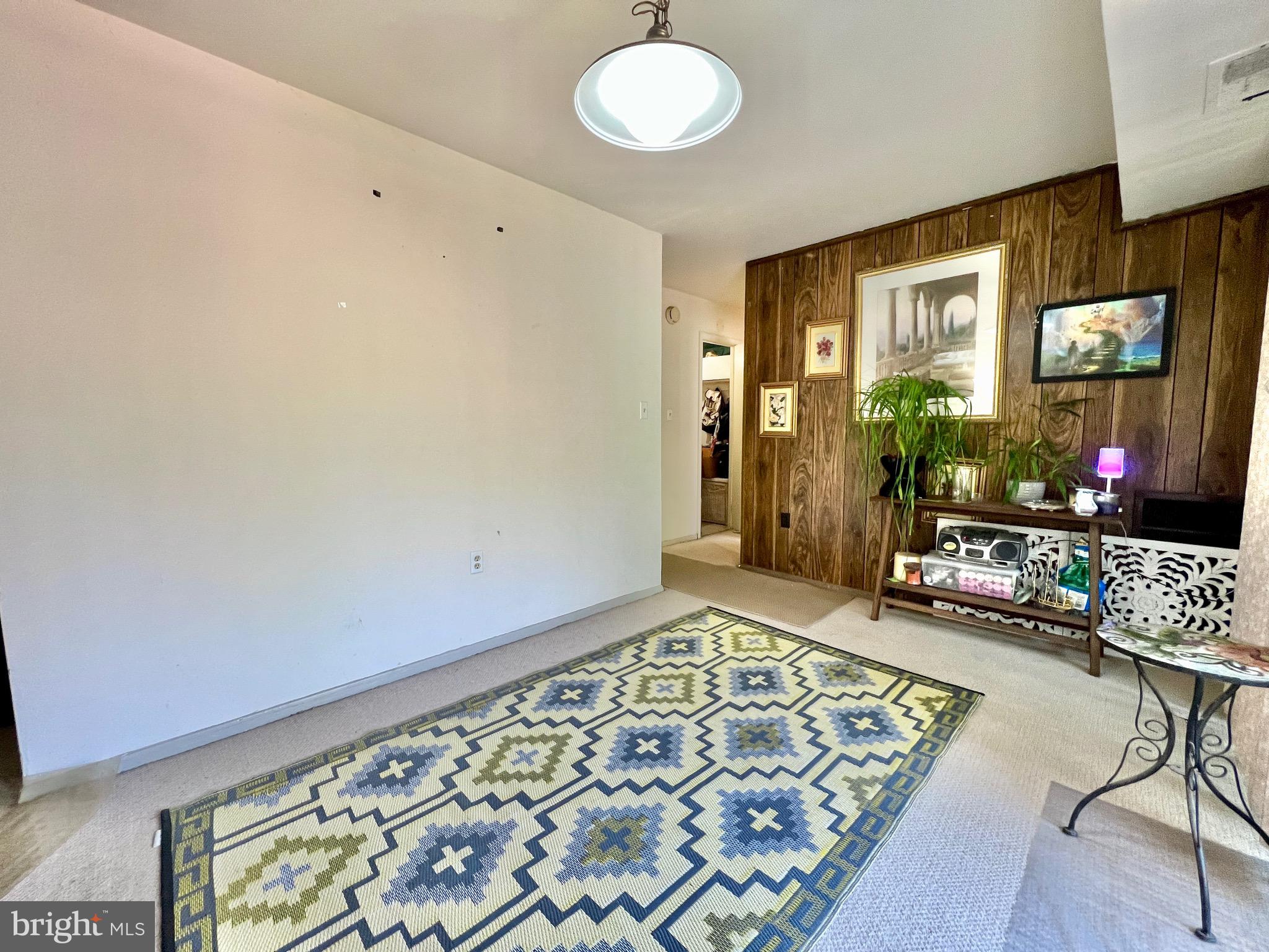 BETHESDA PARK - Residential