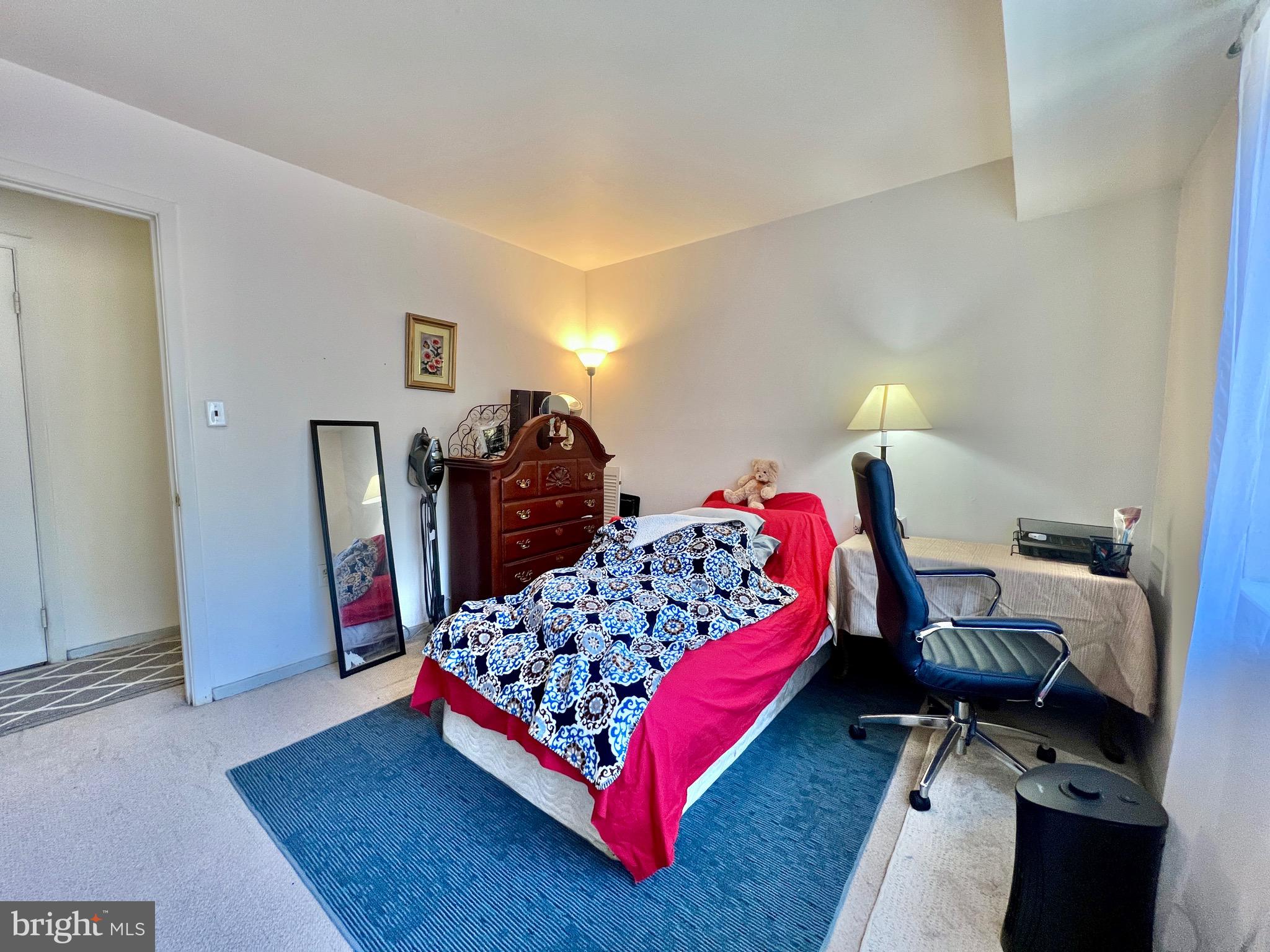 BETHESDA PARK - Residential