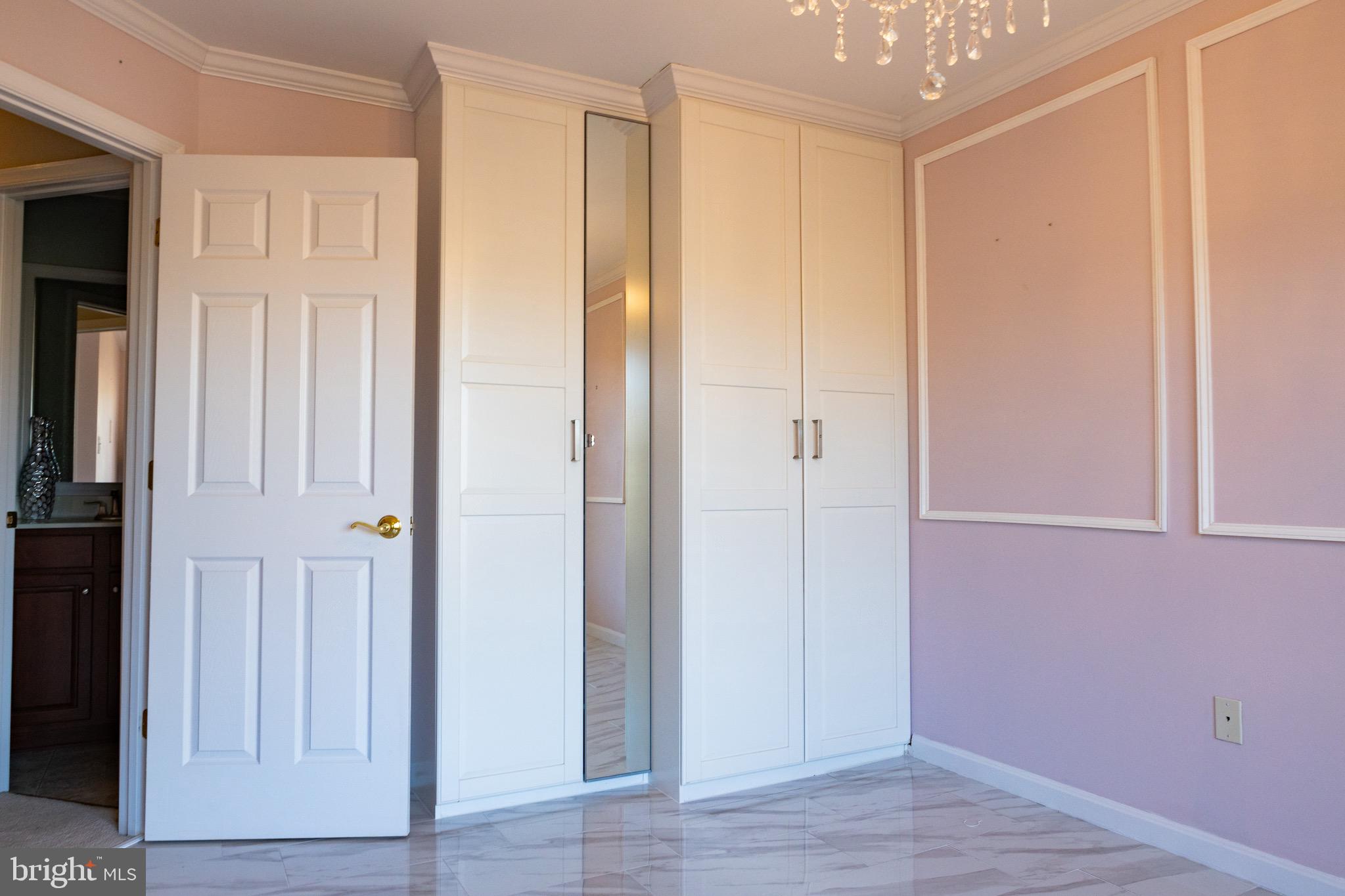 JACOBS WOODS - Residential