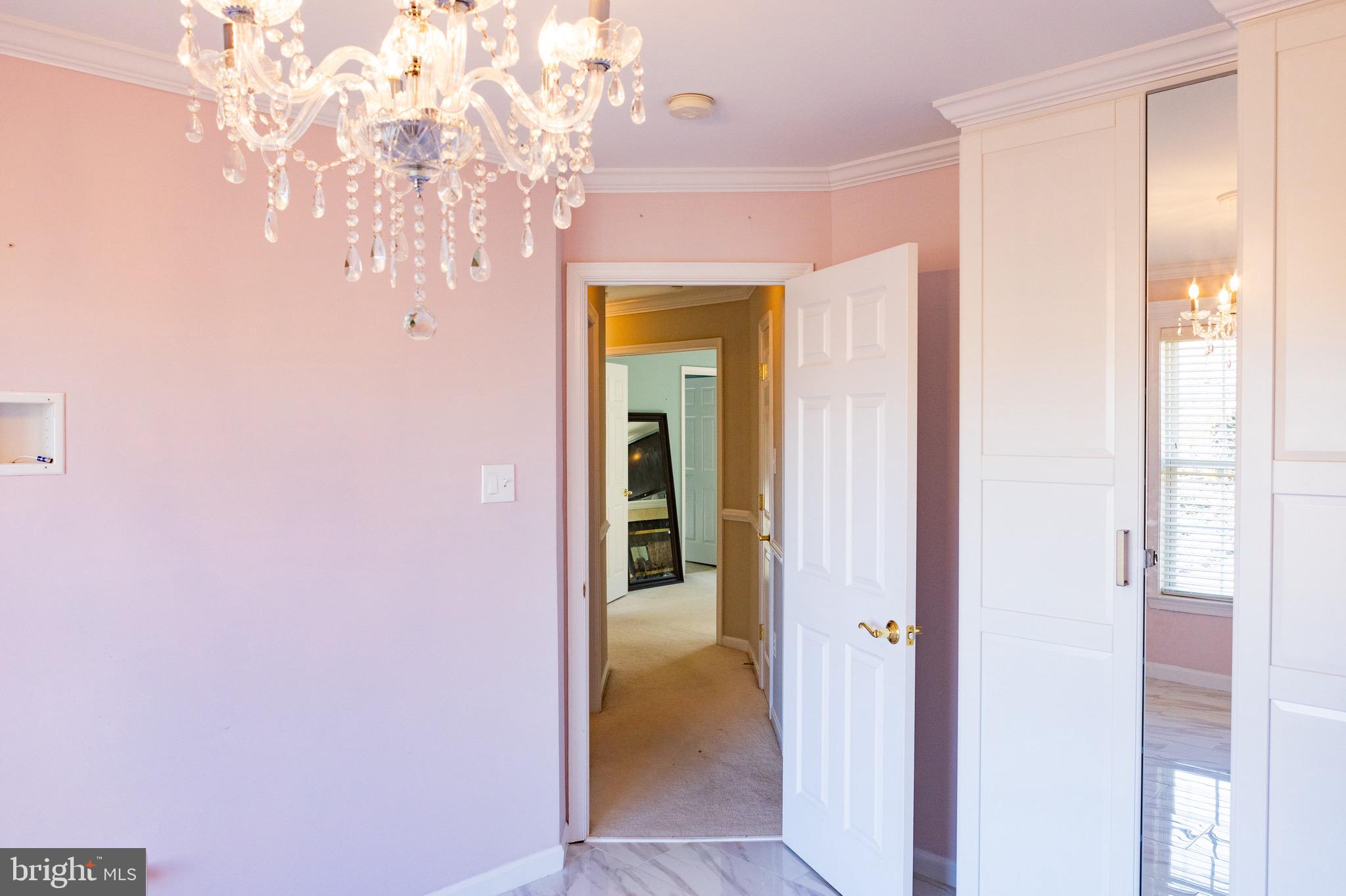 JACOBS WOODS - Residential