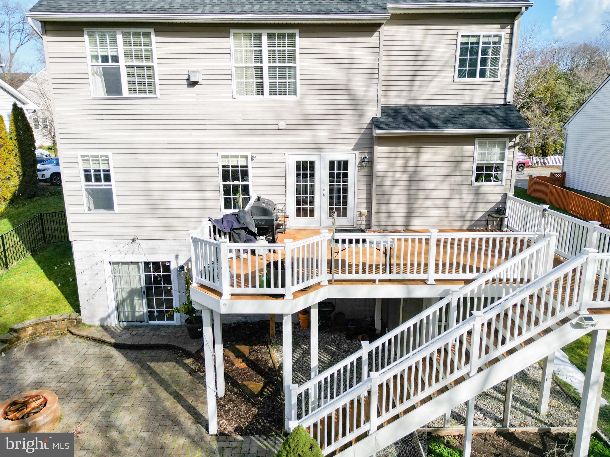 JACOBS WOODS - Residential