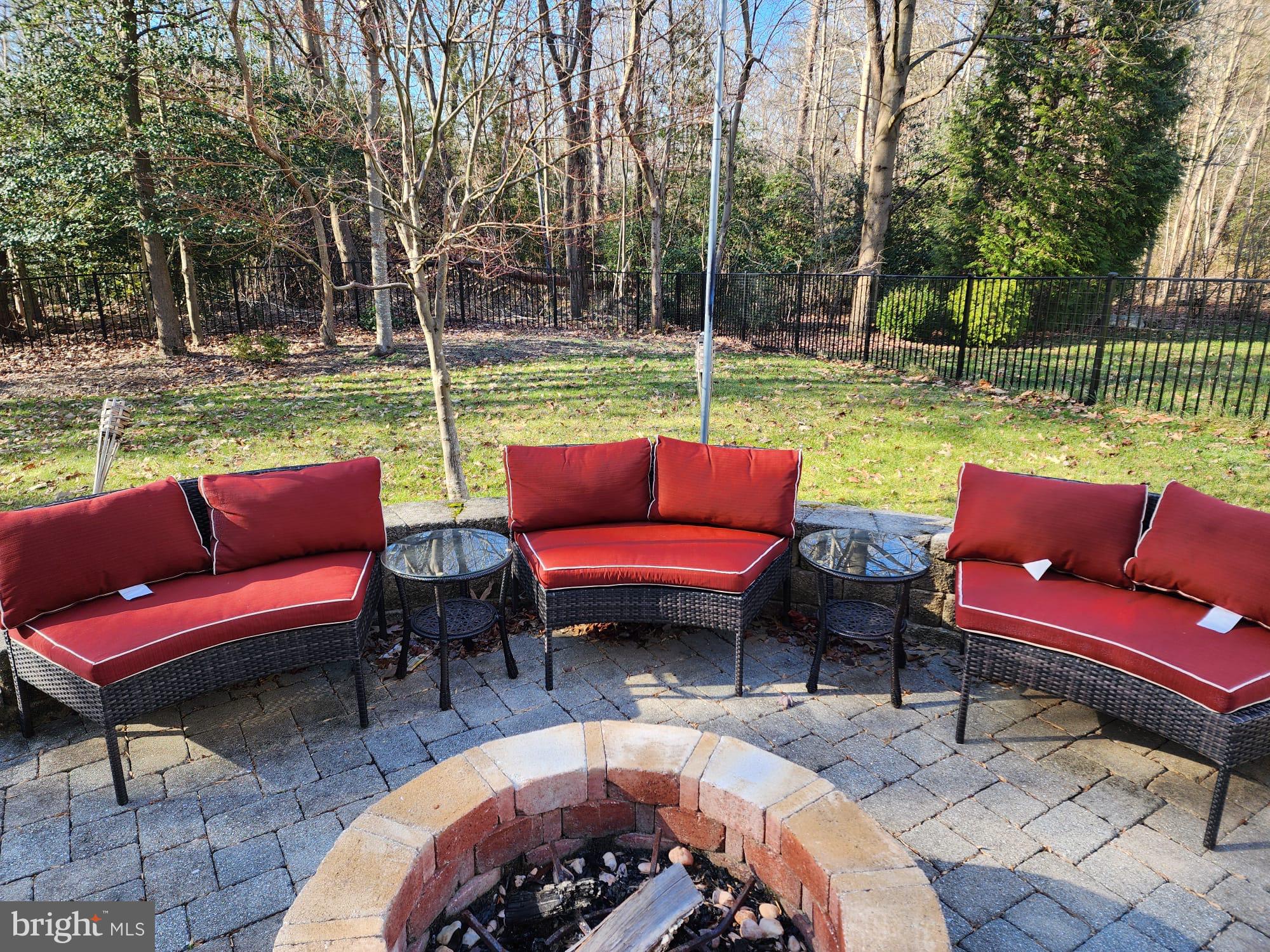 JACOBS WOODS - Residential