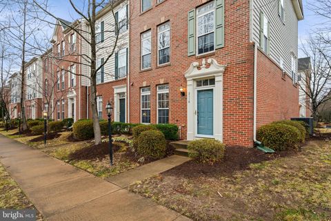 2116 ABBOTTSBURY WAY WOODBRIDGE VA 22191