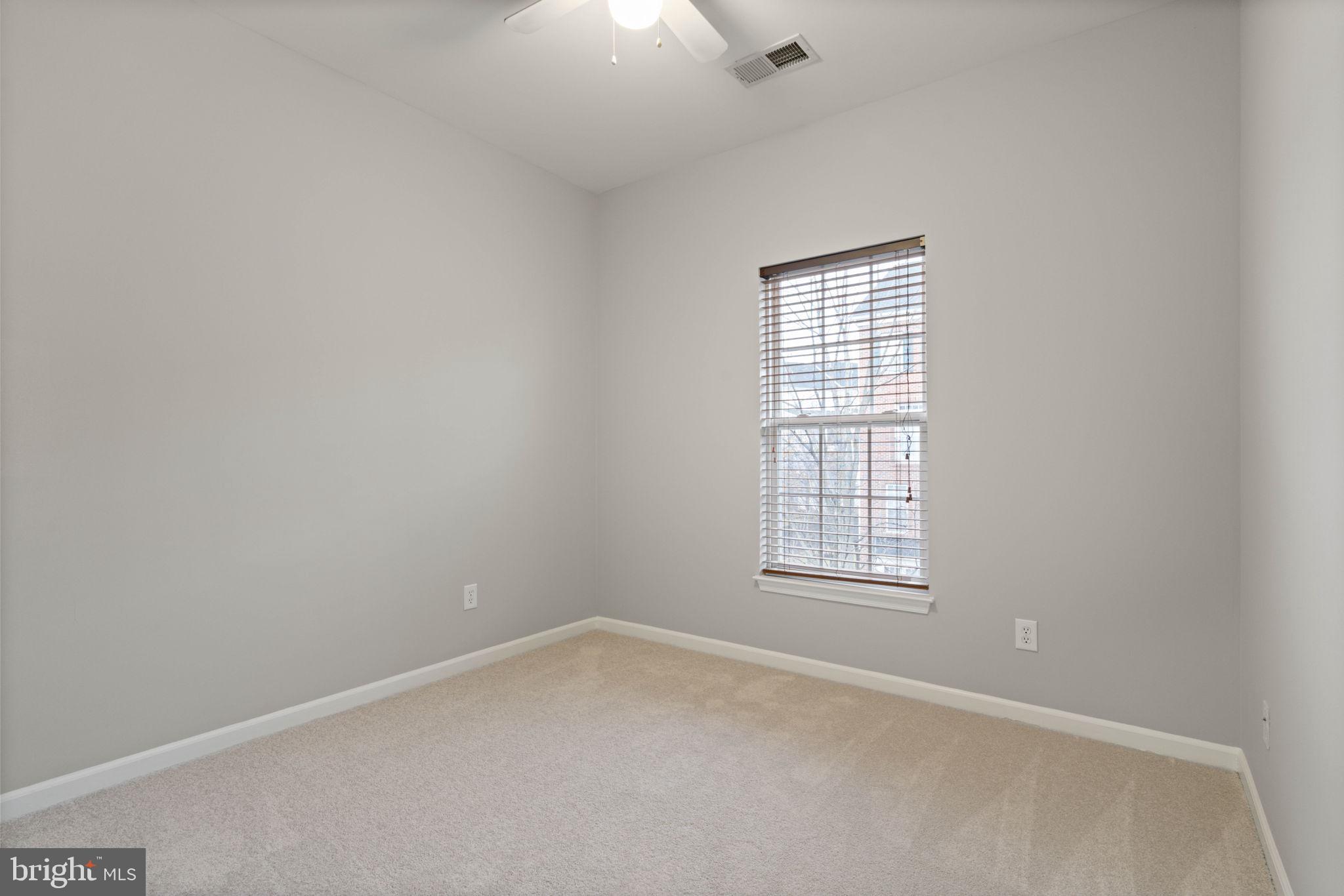 POTOMAC CLUB - Residential