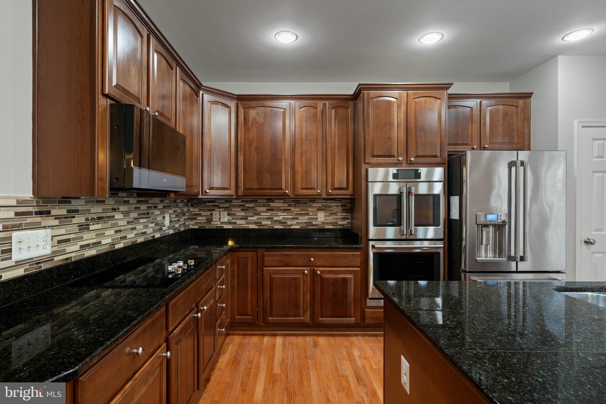 POTOMAC CLUB - Residential