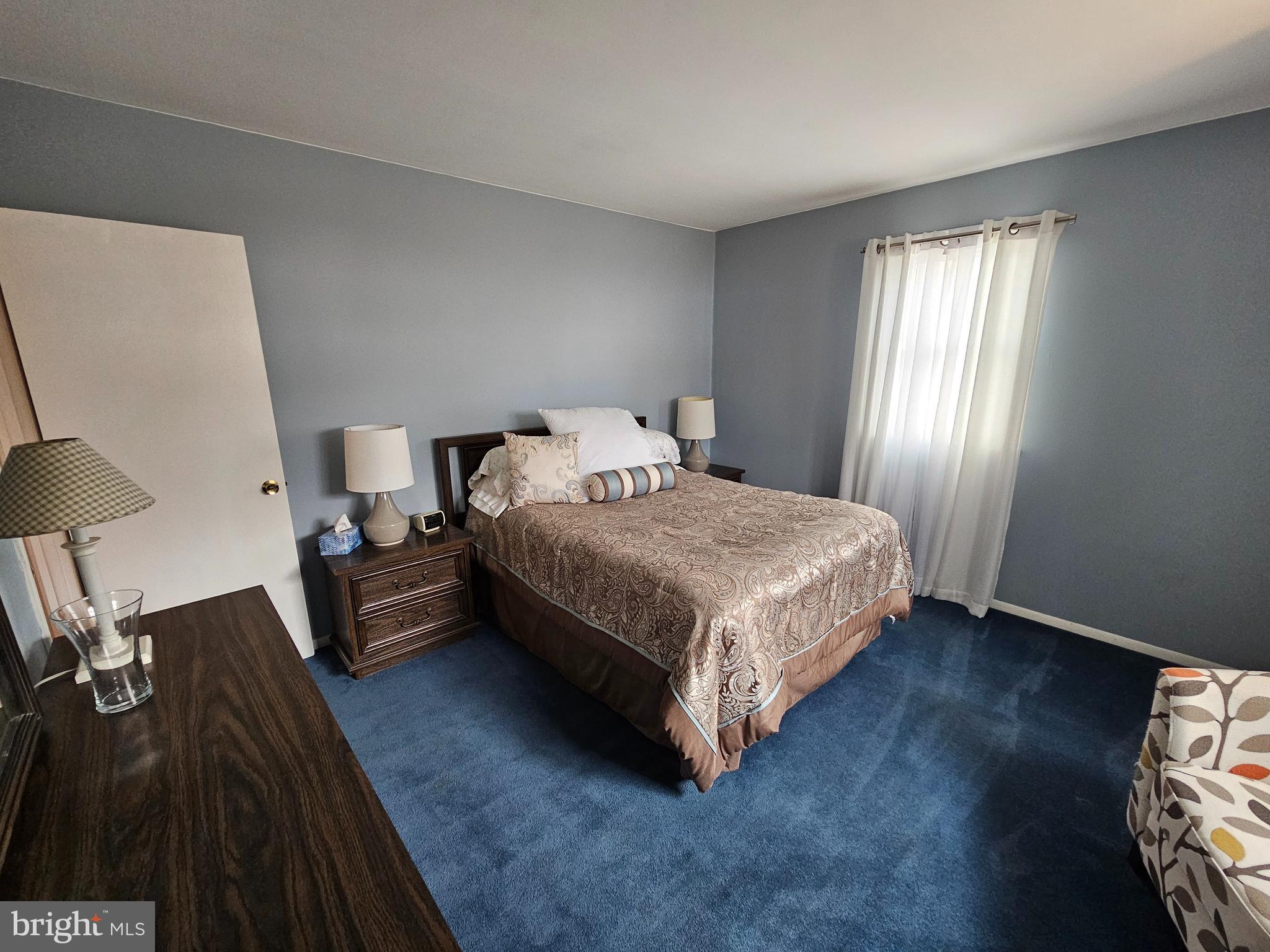 LAUREL WOODS - Residential