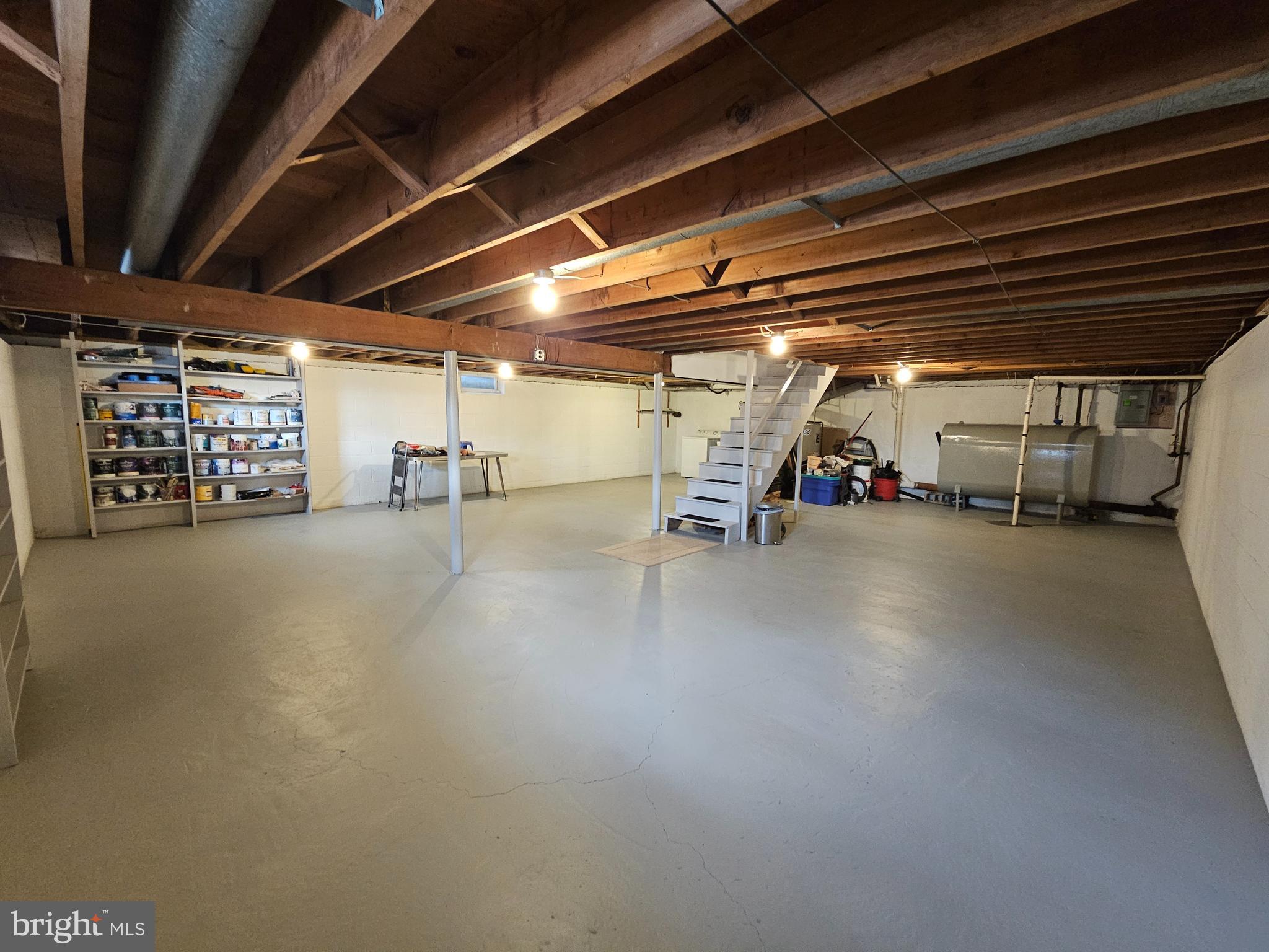 LAUREL WOODS - Residential