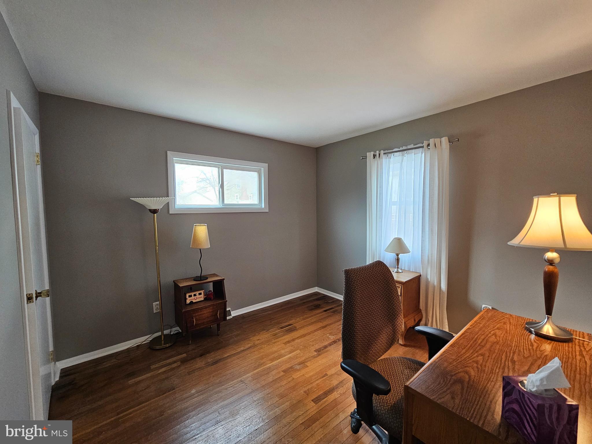 LAUREL WOODS - Residential