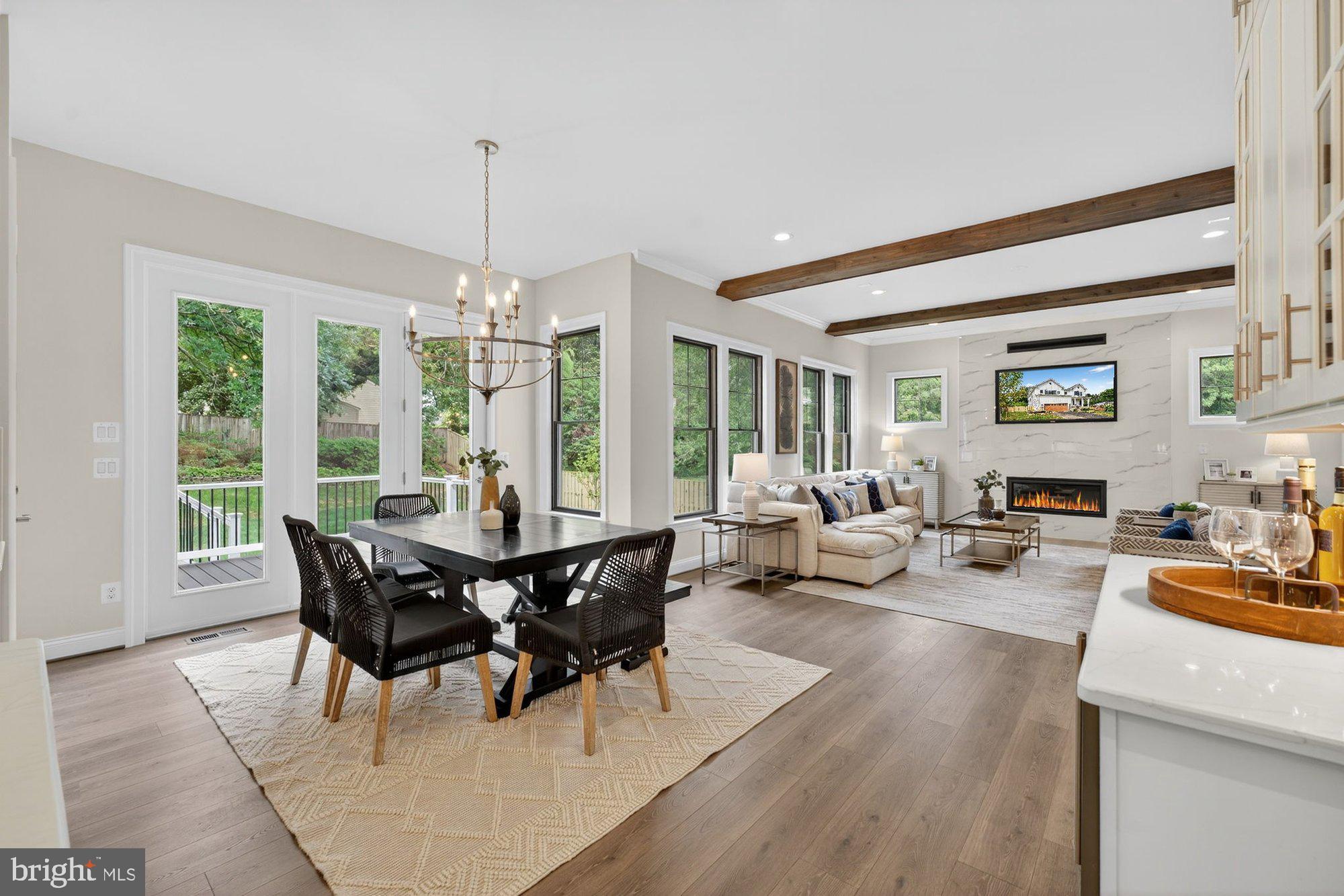 VIENNA WOODS - Residential