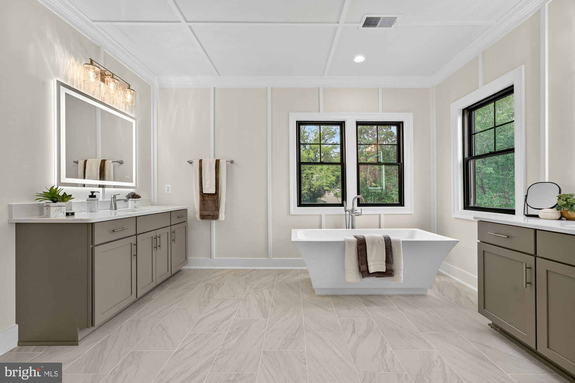 VIENNA WOODS - Residential