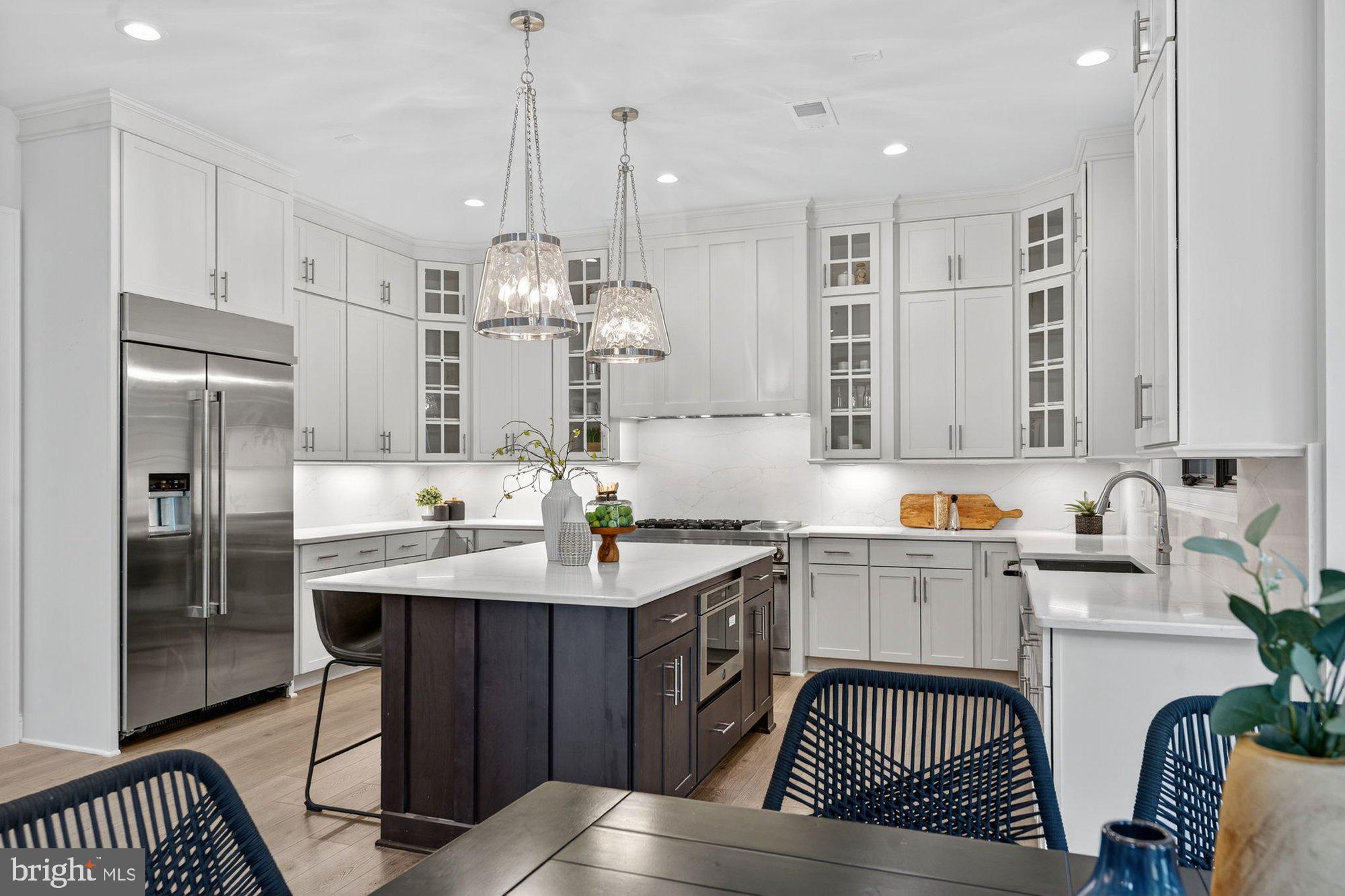 VIENNA WOODS - Residential