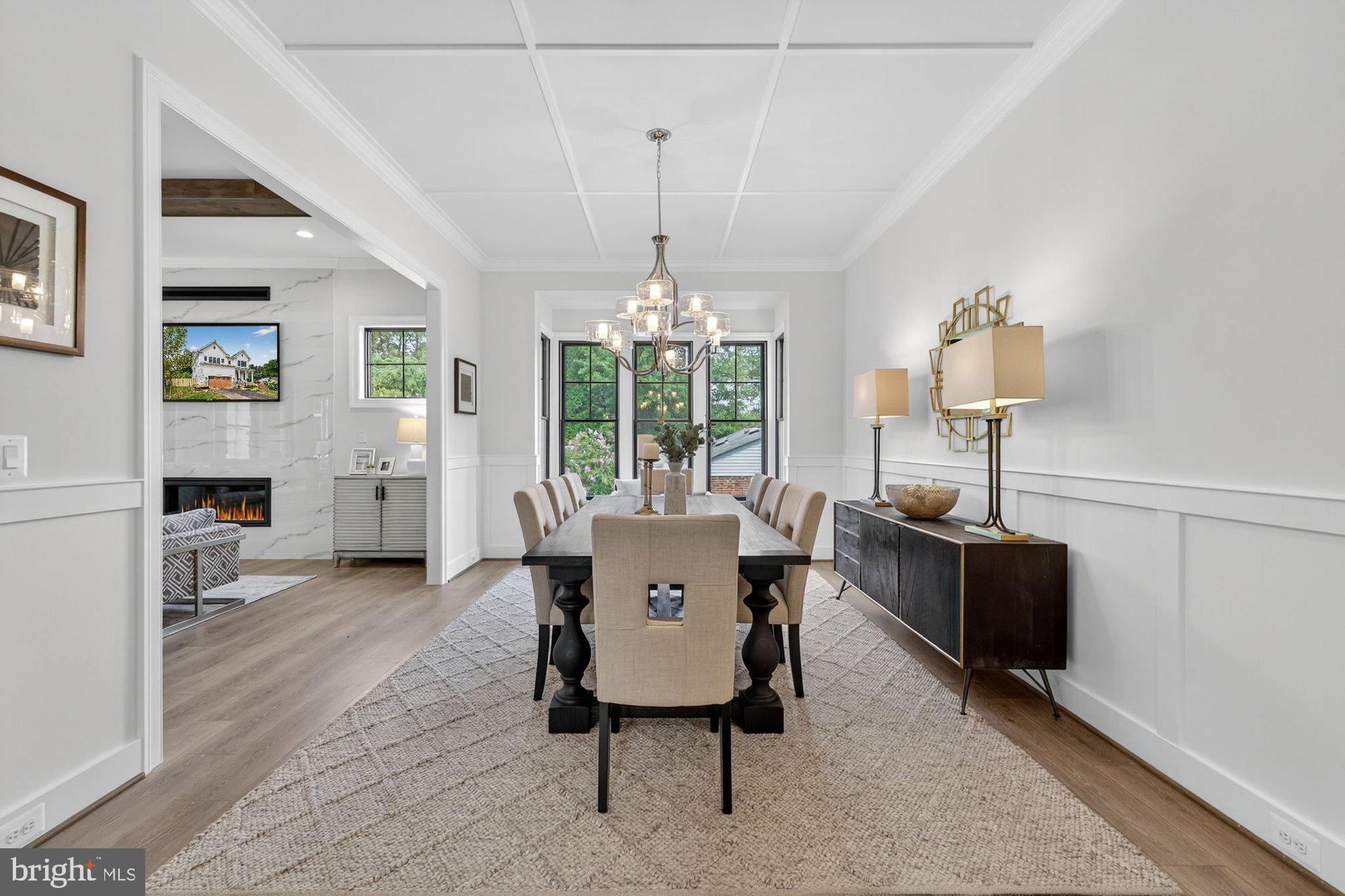 VIENNA WOODS - Residential