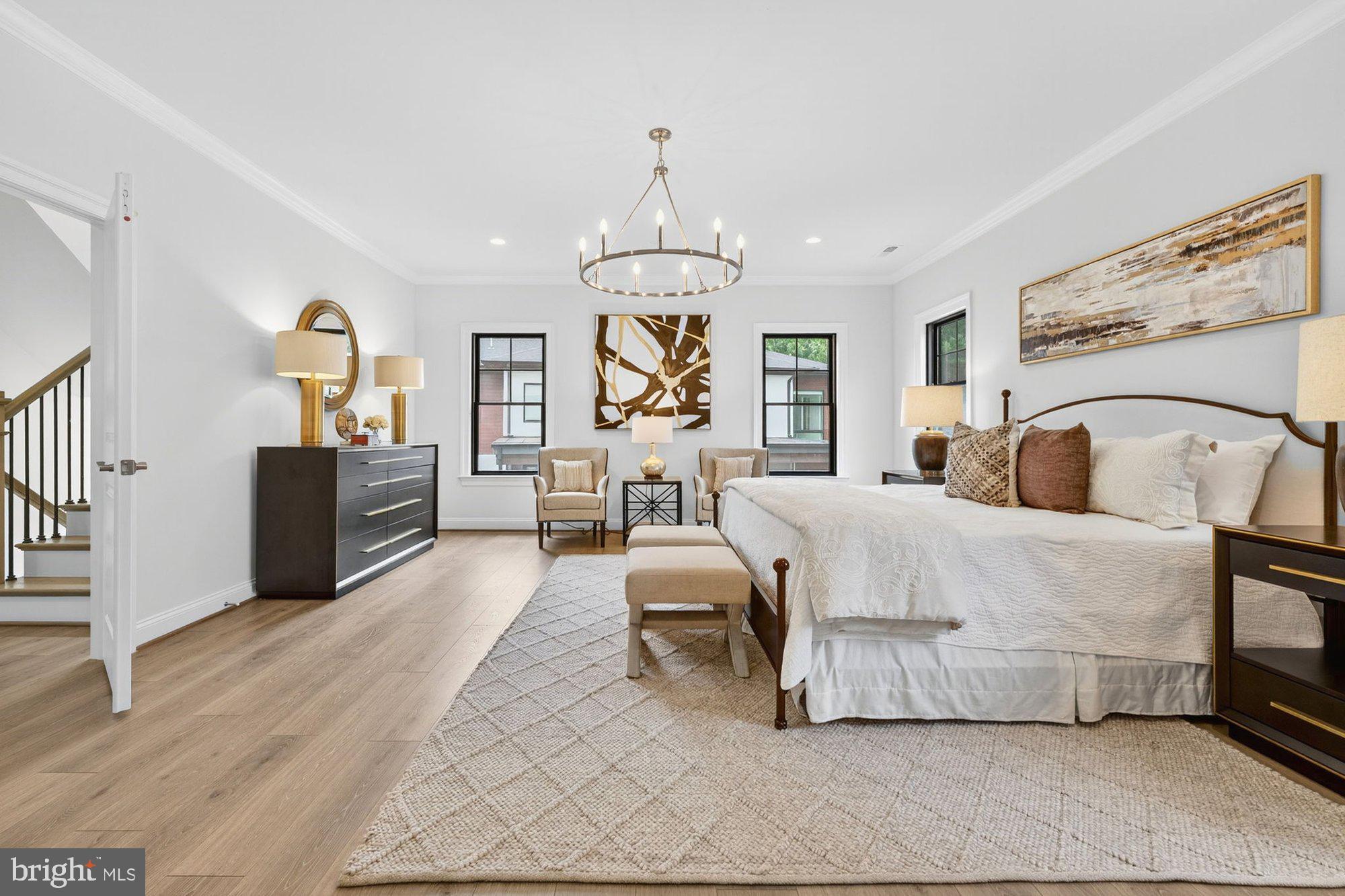 VIENNA WOODS - Residential