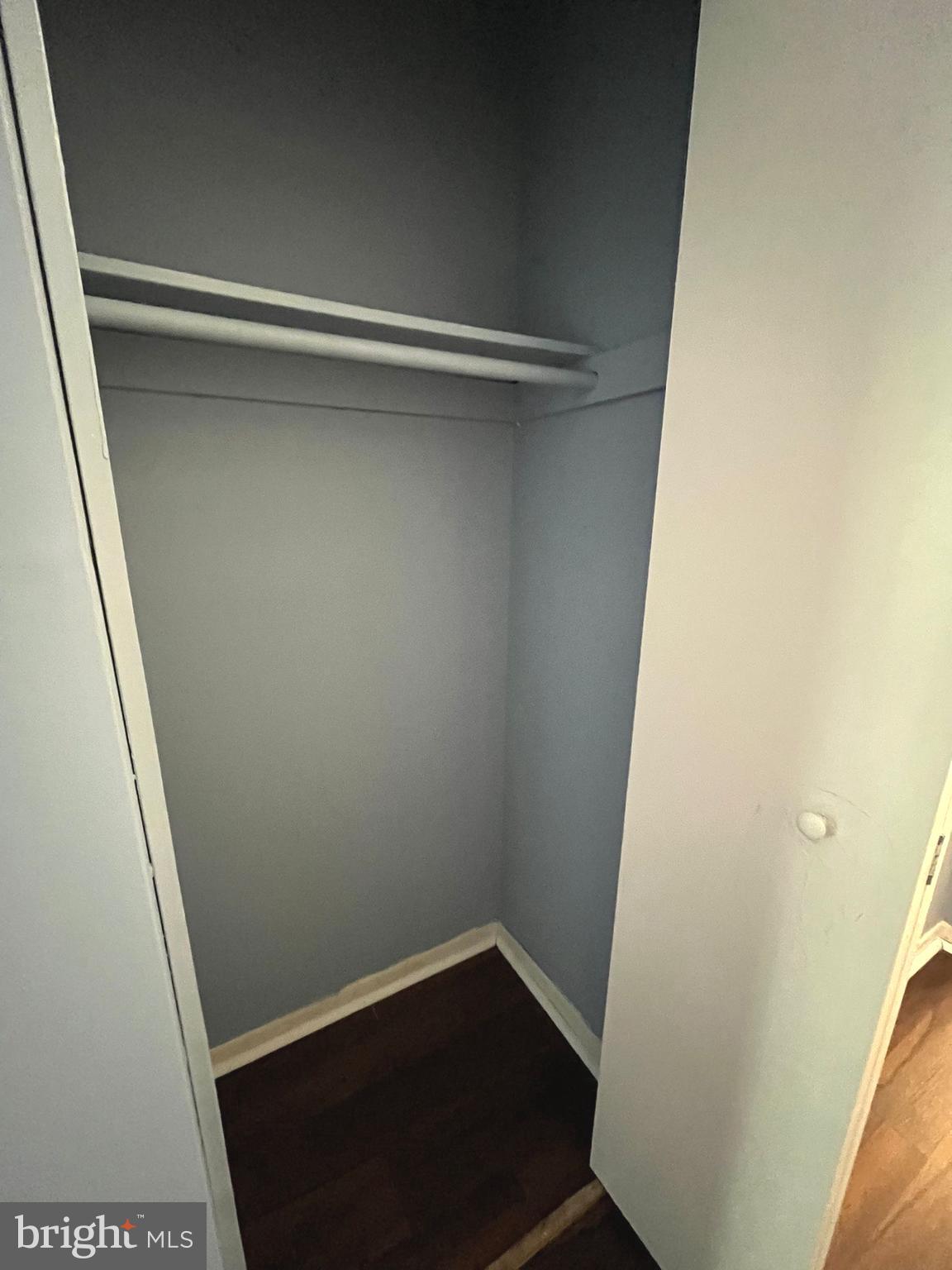 TREETOP CONDO - Residential