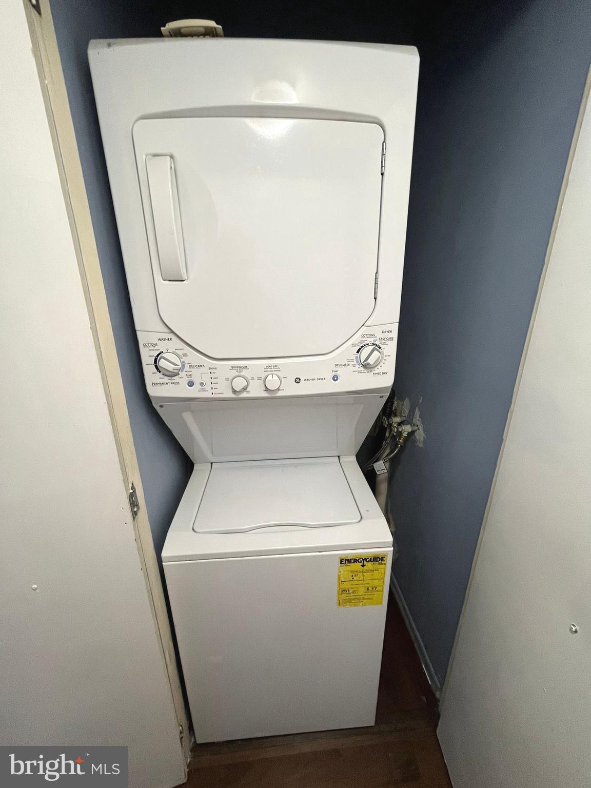 TREETOP CONDO - Residential