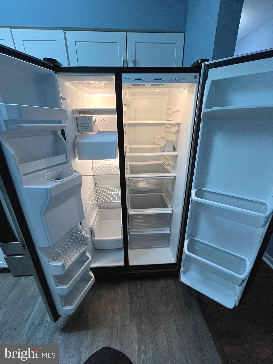 TREETOP CONDO - Residential