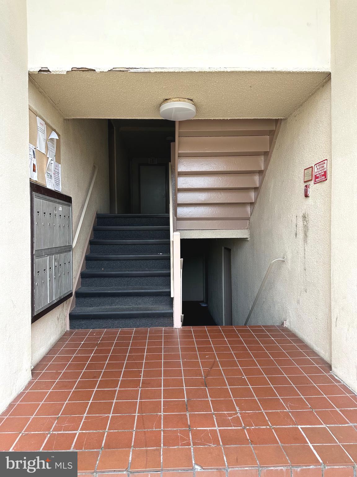 TREETOP CONDO - Residential