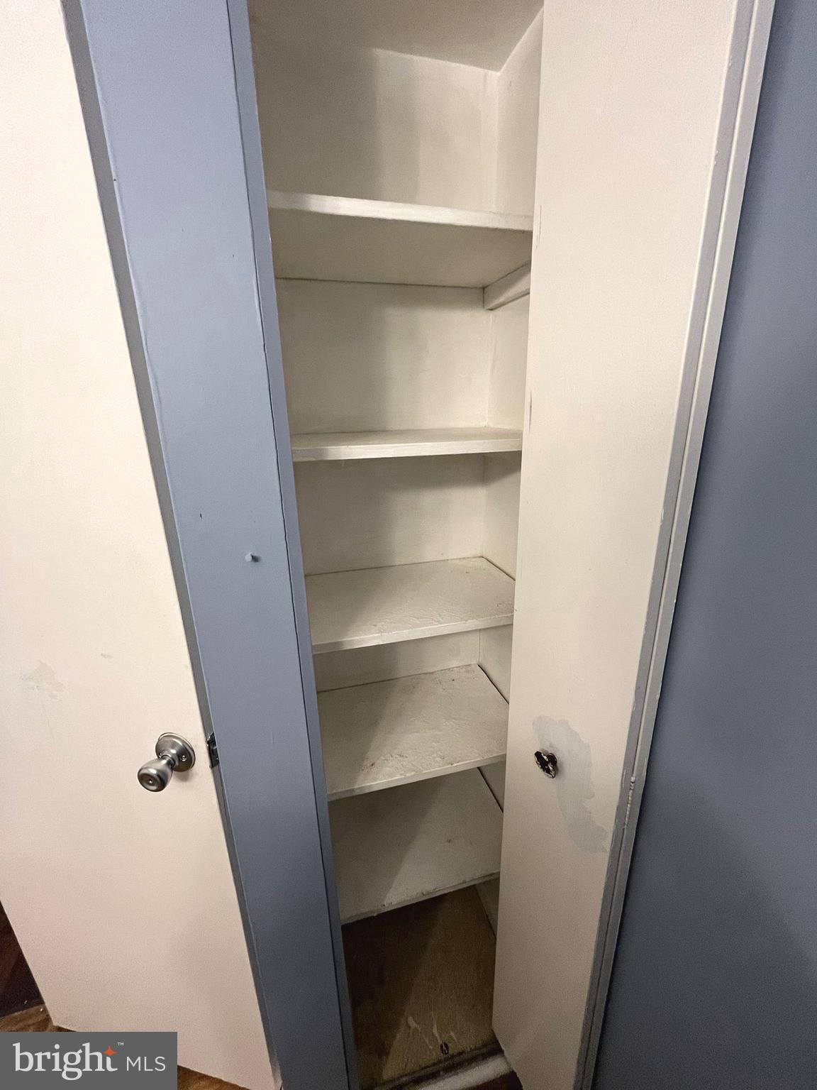 TREETOP CONDO - Residential