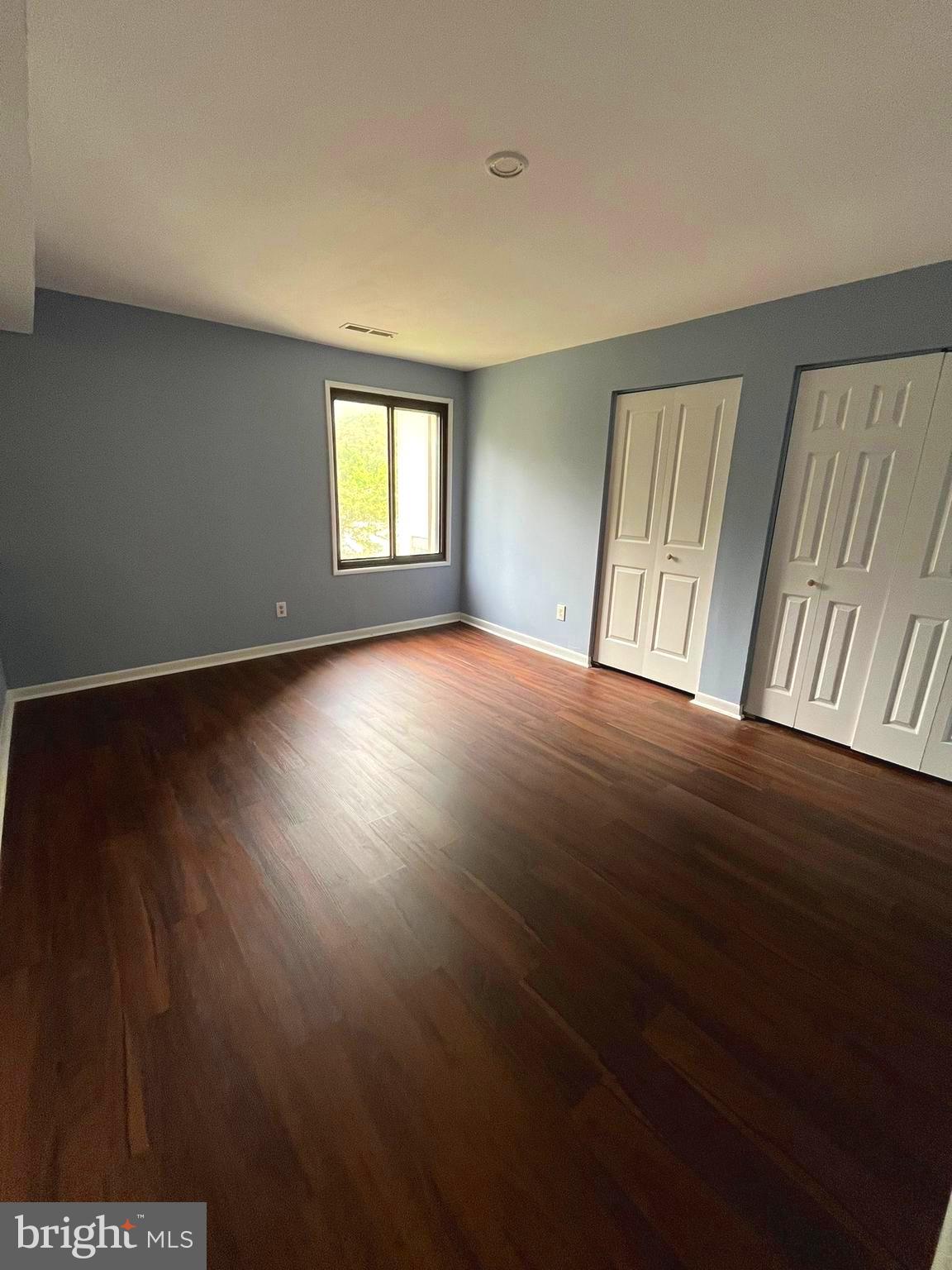 TREETOP CONDO - Residential