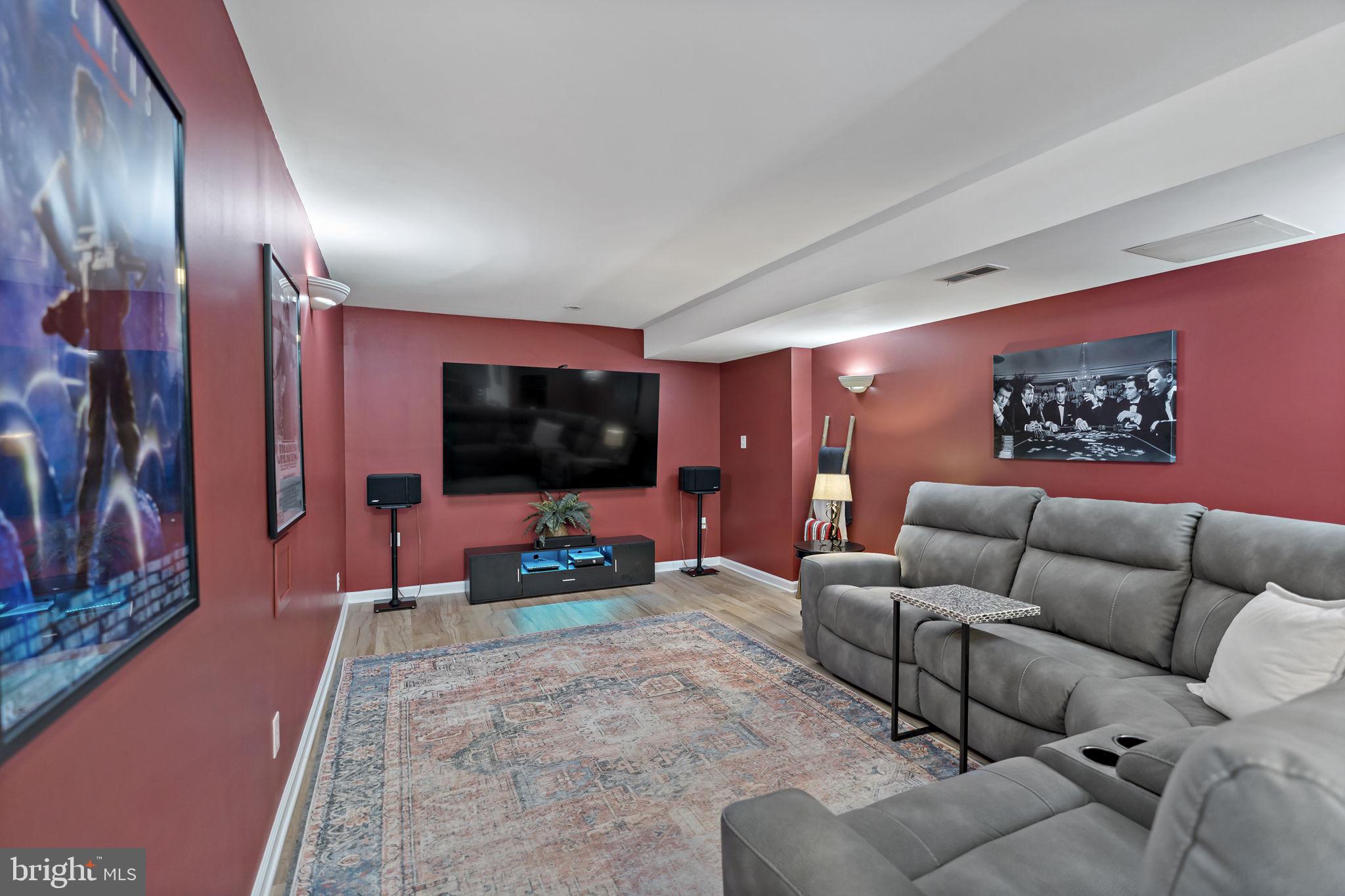 CARRIAGE PARK II - Residential