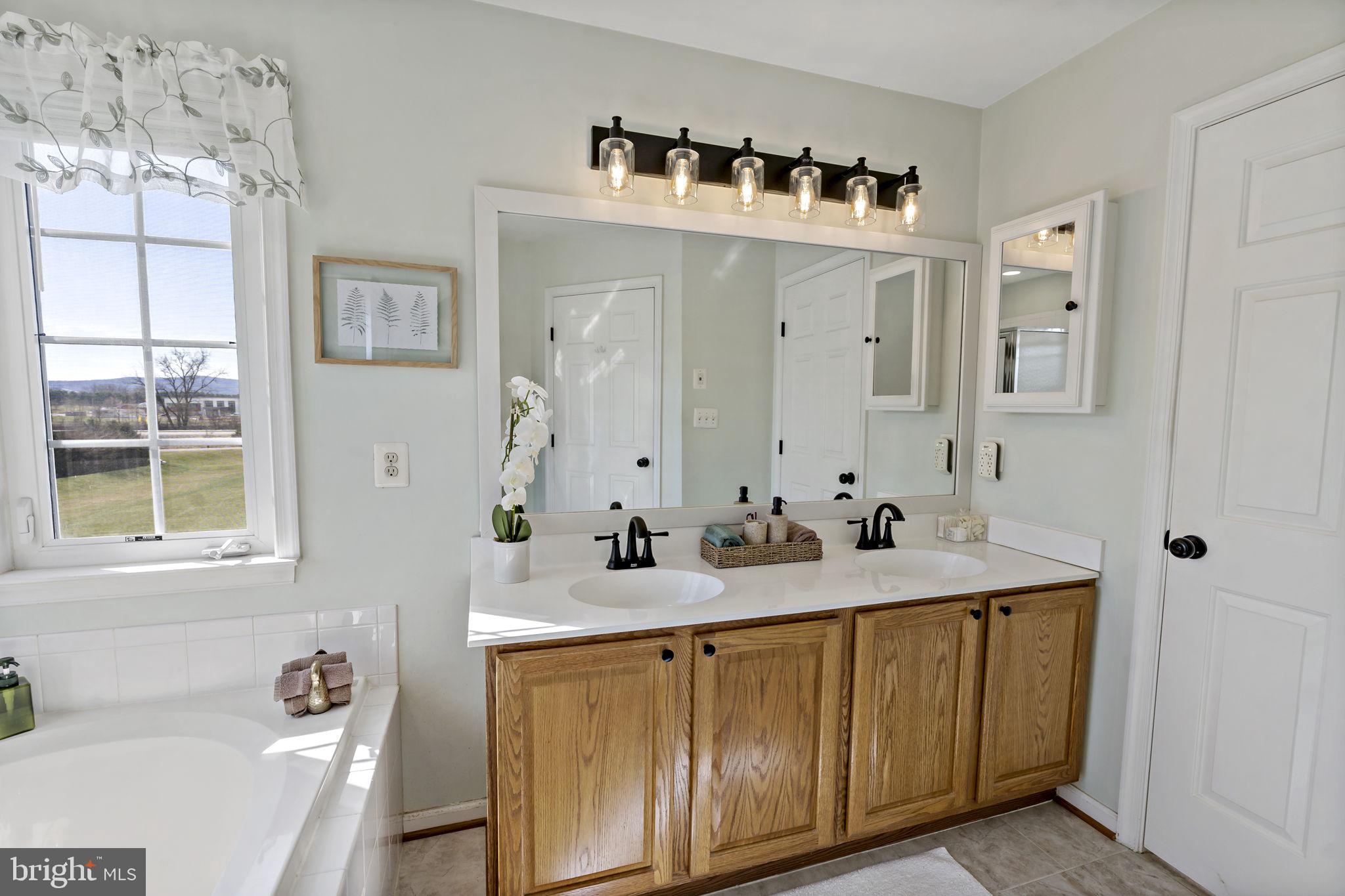 CARRIAGE PARK II - Residential