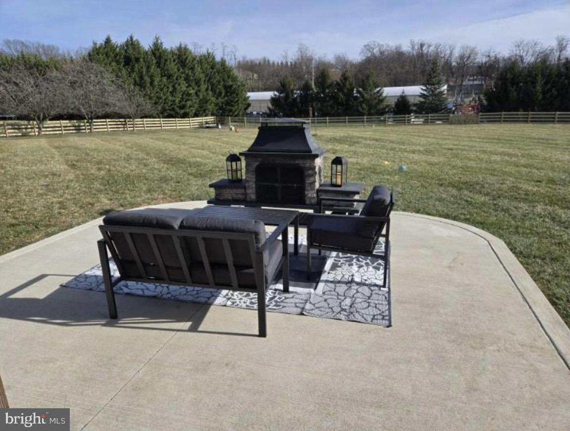 CARRIAGE PARK II - Residential