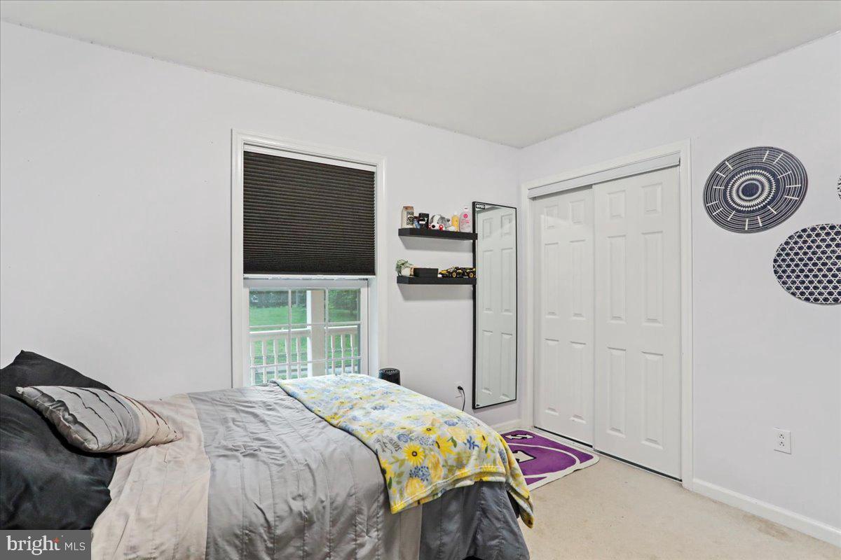 SHADY ACRES - Residential